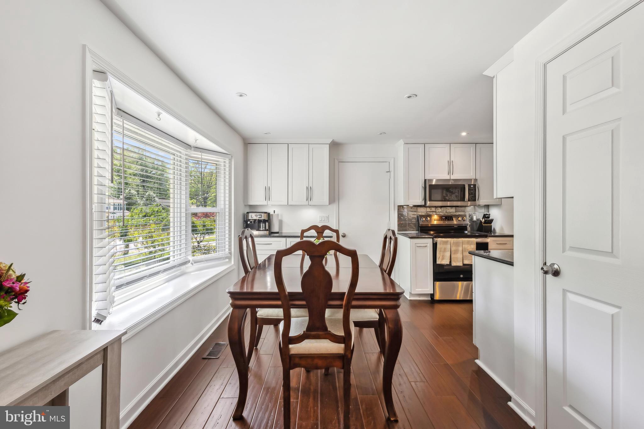 HOLMES RUN CROSSING - Residential Lease