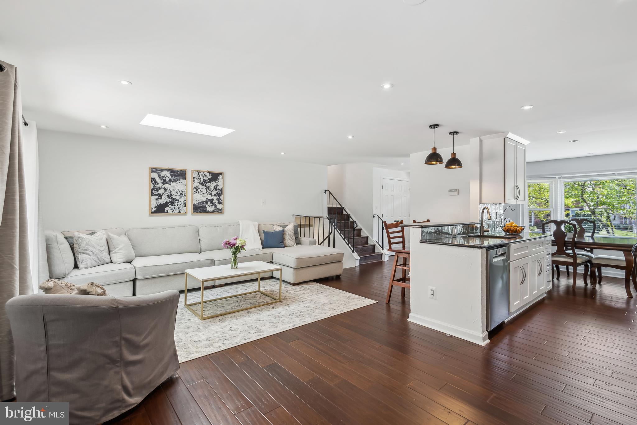 HOLMES RUN CROSSING - Residential Lease