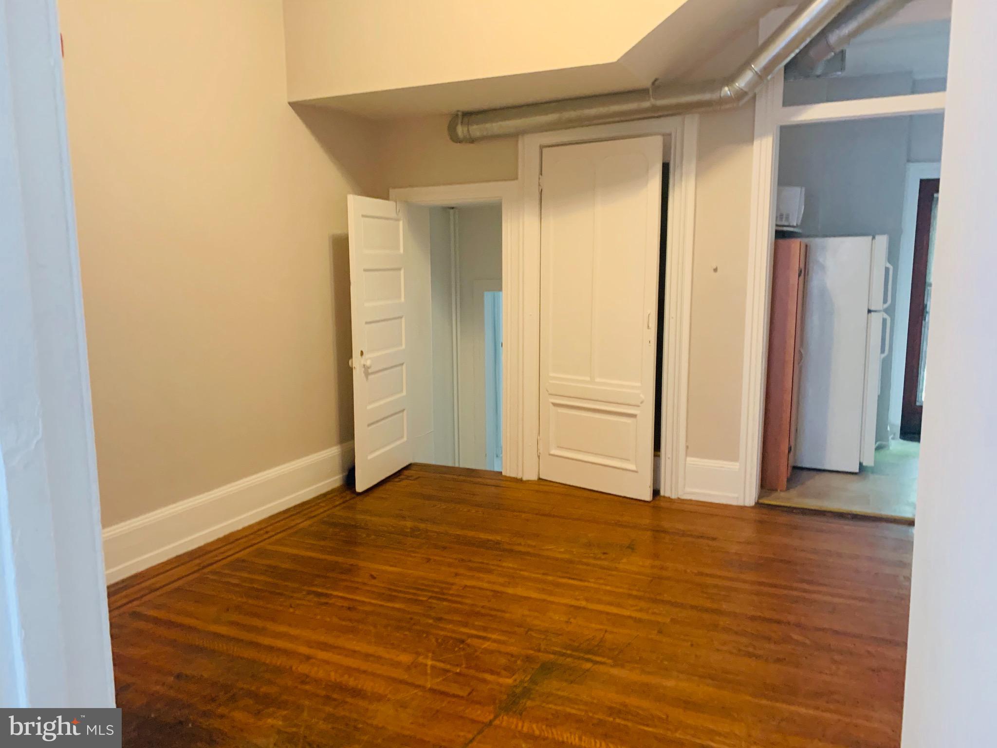 ART MUSEUM AREA - Residential Lease