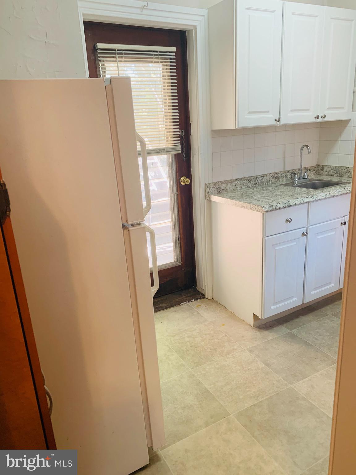 ART MUSEUM AREA - Residential Lease