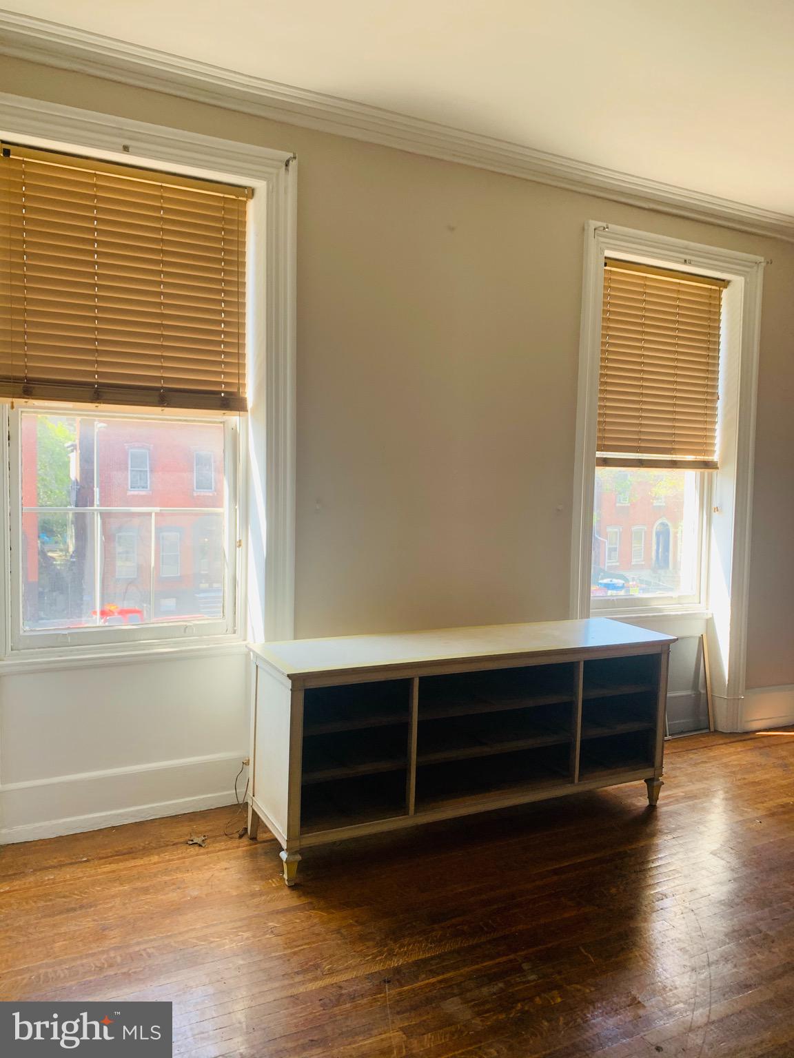 ART MUSEUM AREA - Residential Lease