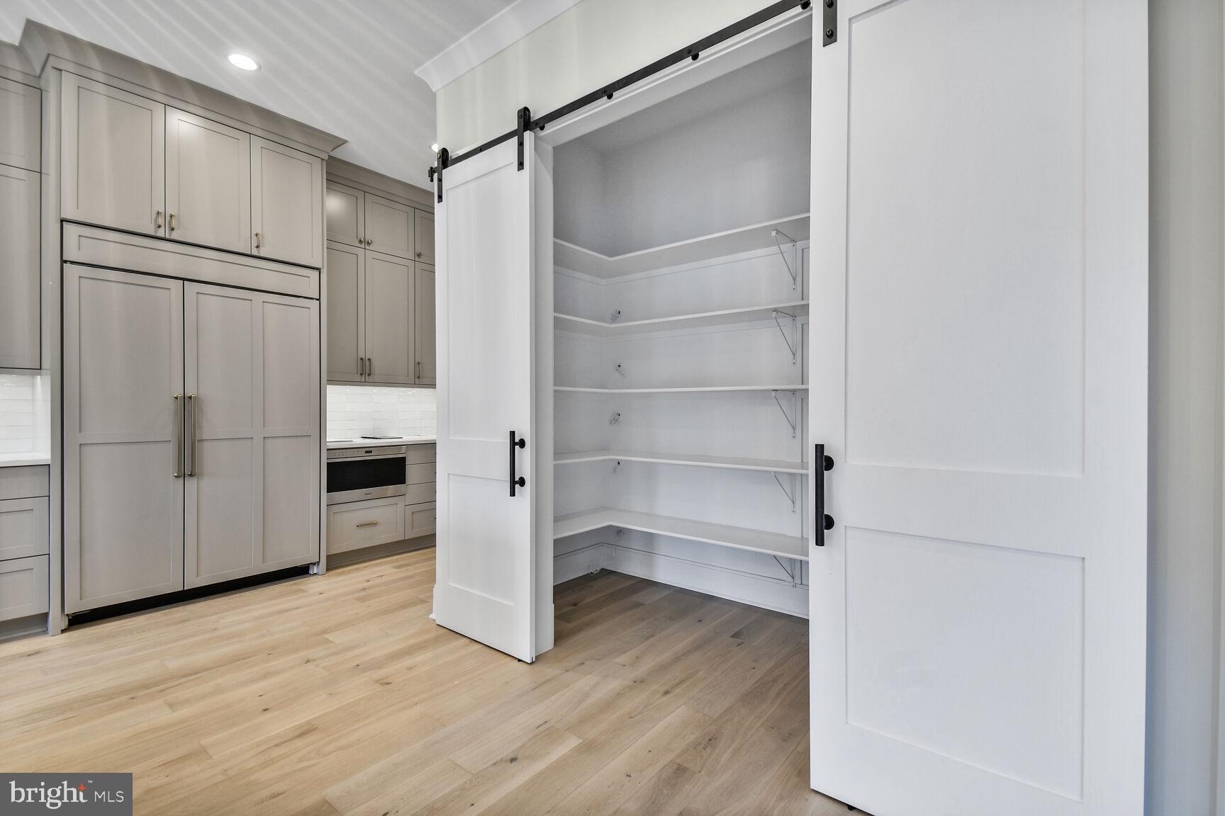 BATTERY PARK - Residential