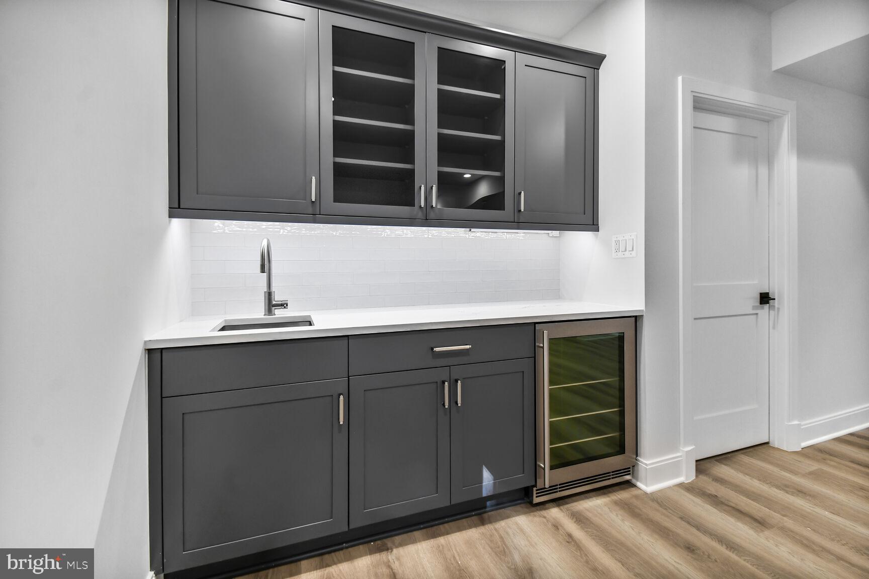 BATTERY PARK - Residential