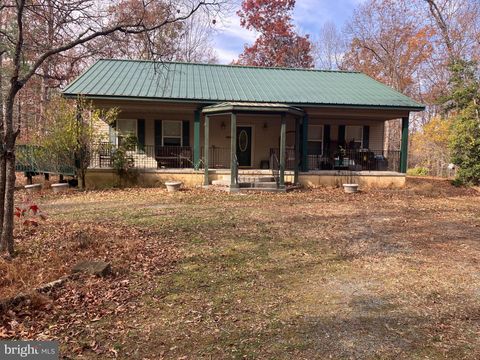 7004 TAPPS FORD ROAD AMISSVILLE VA 20106