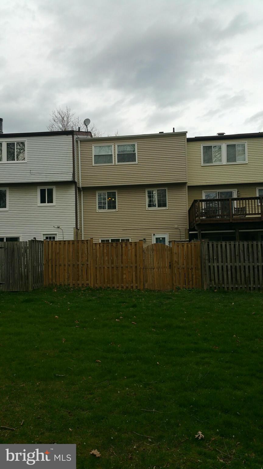 LITTLE ROCKY RUN - Residential Lease