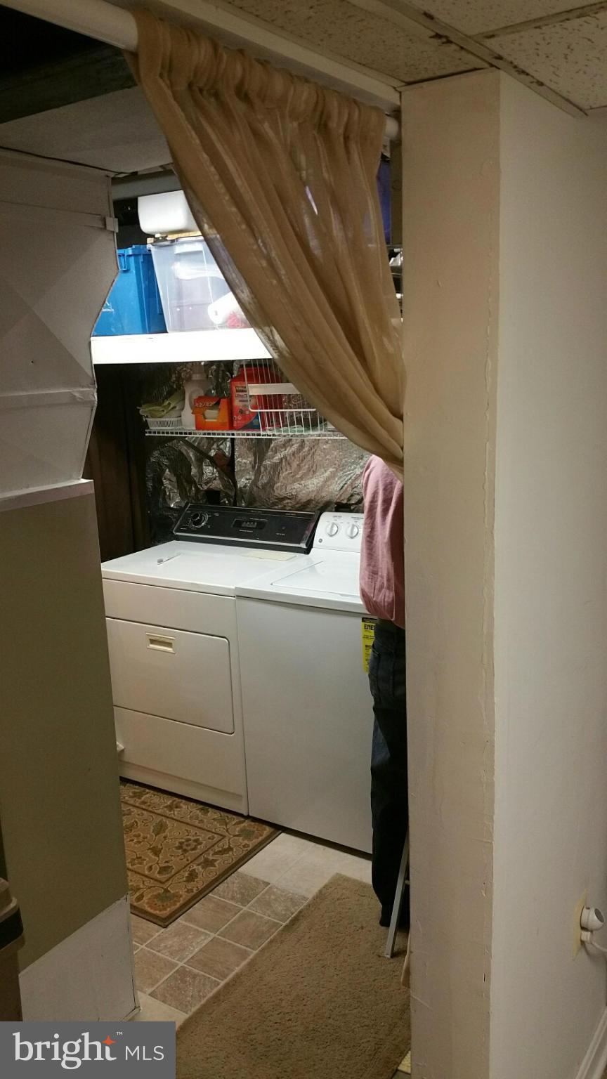 LITTLE ROCKY RUN - Residential Lease