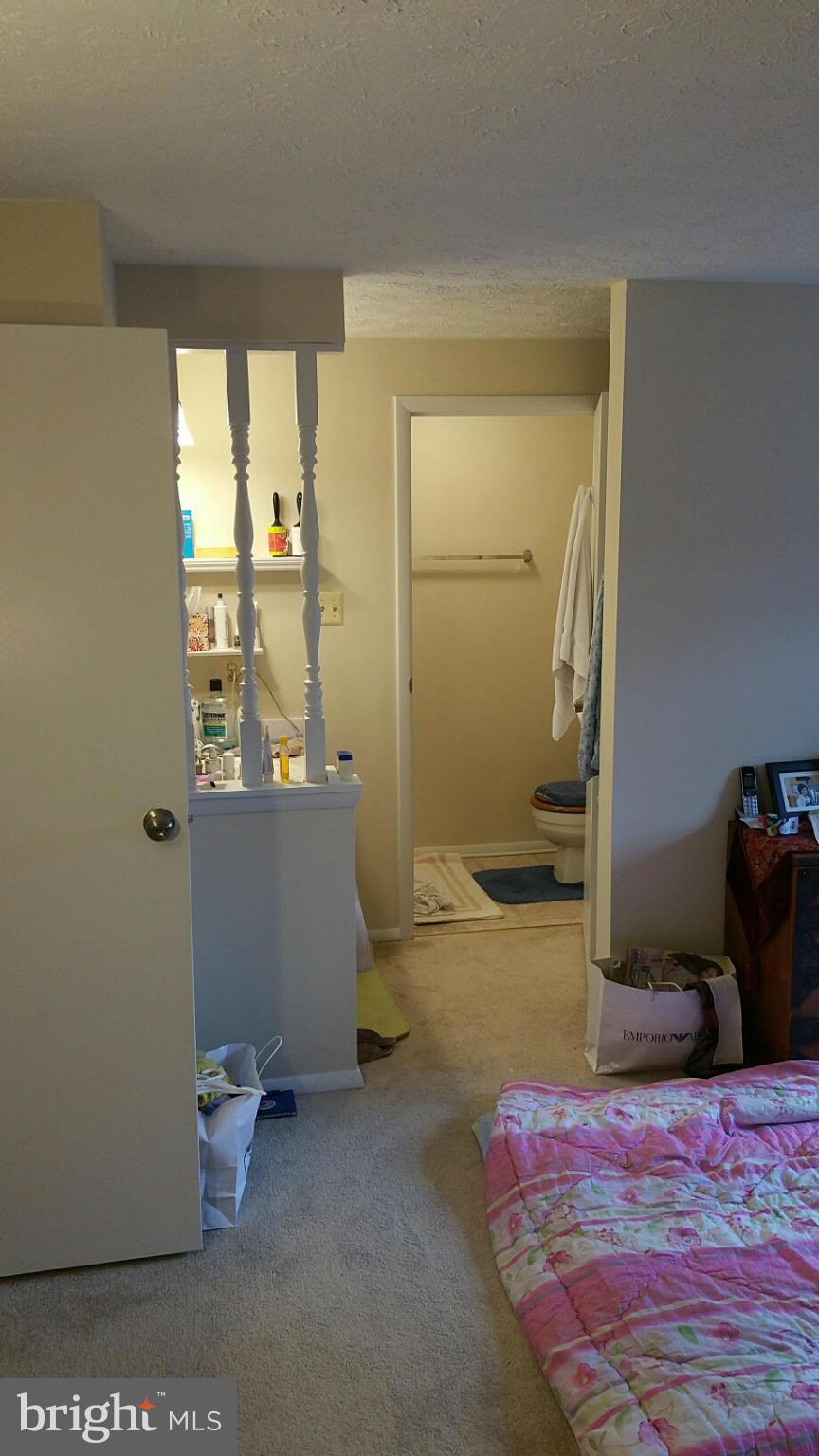 LITTLE ROCKY RUN - Residential Lease