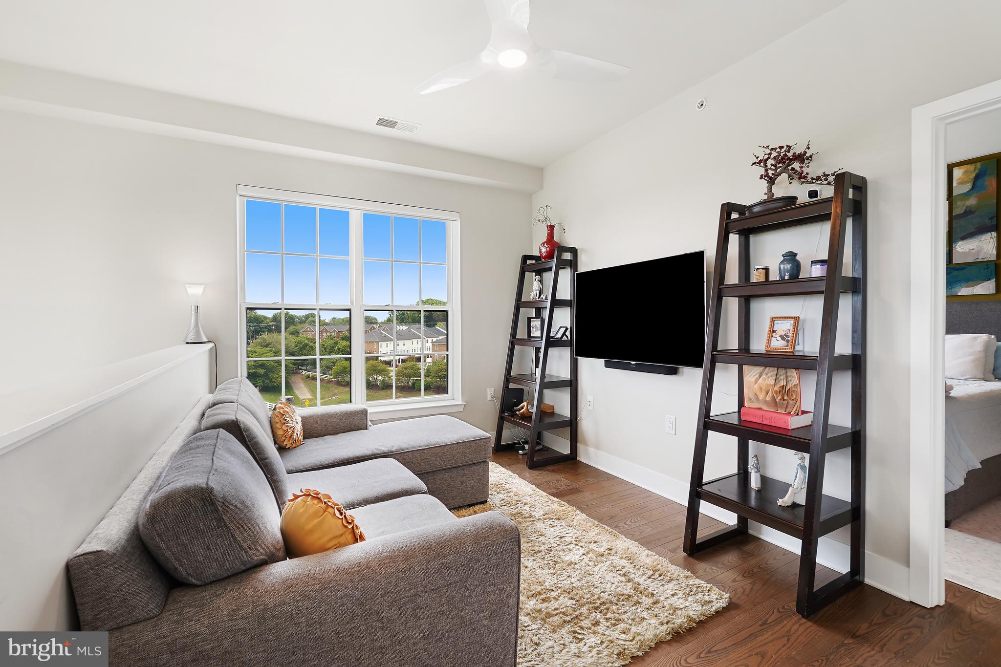 CROWN - Residential