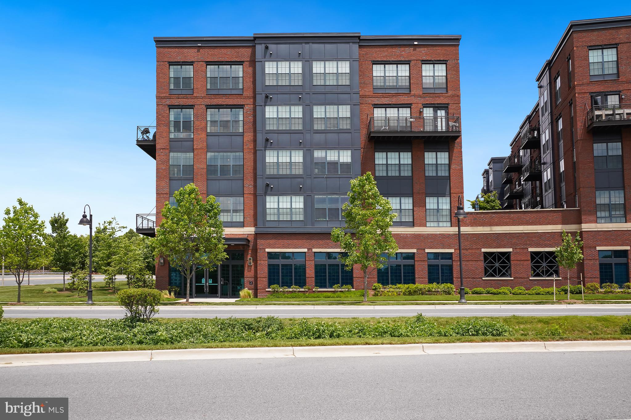 CROWN - Residential