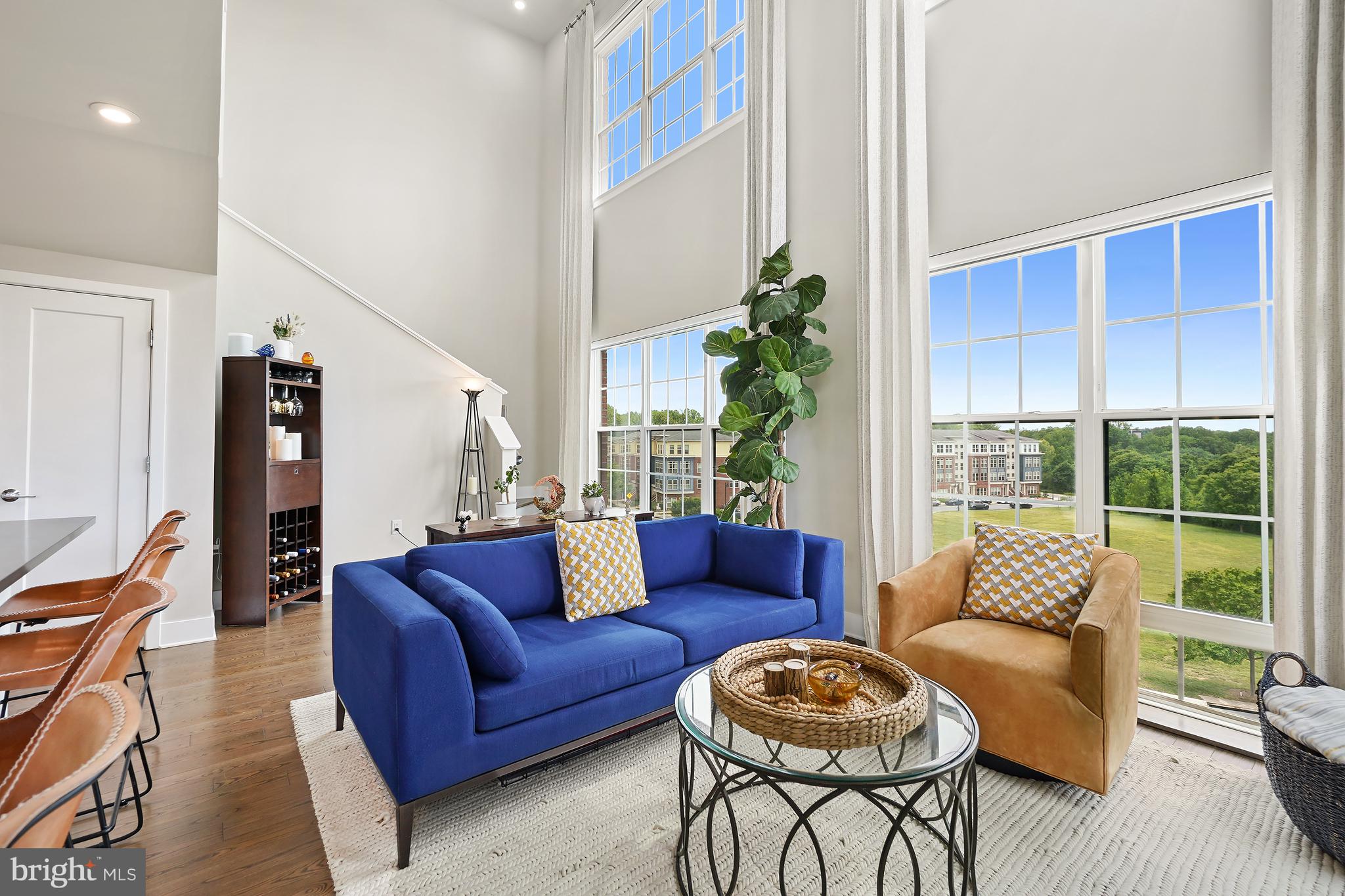 CROWN - Residential