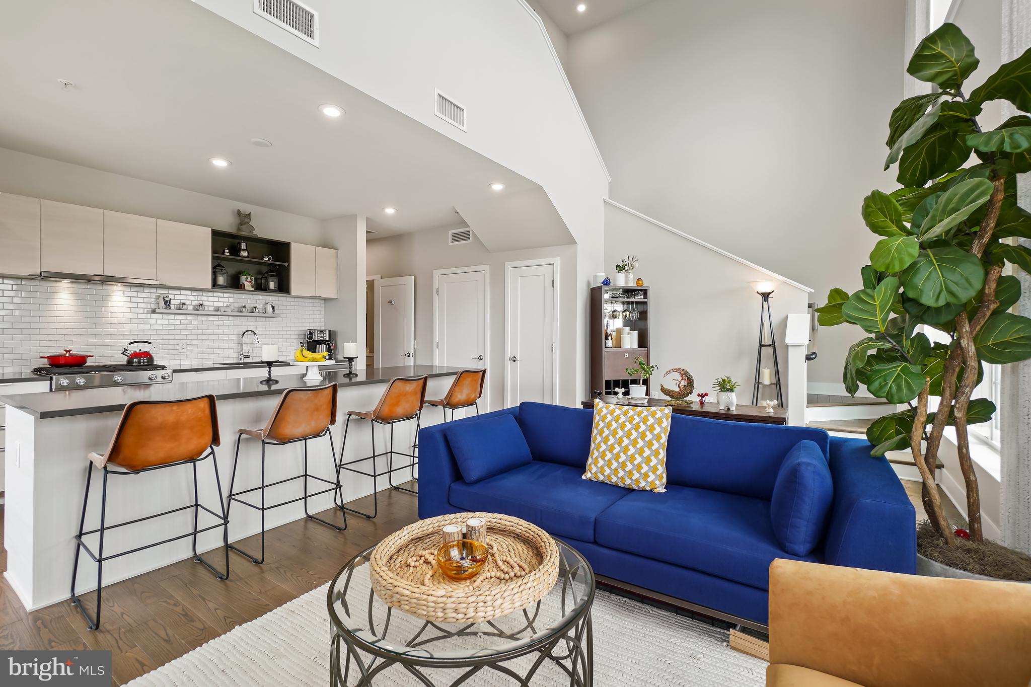 CROWN - Residential