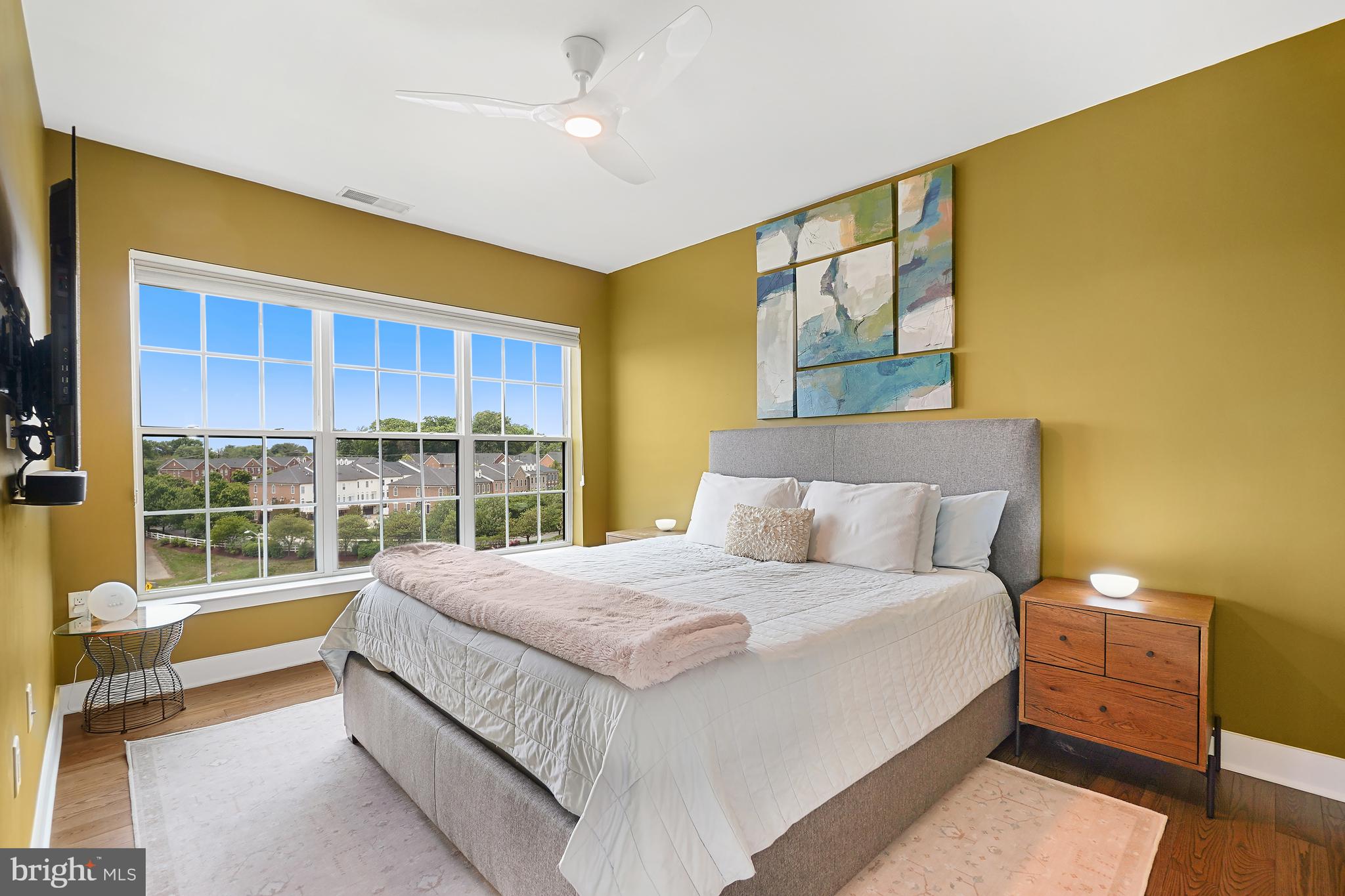 CROWN - Residential