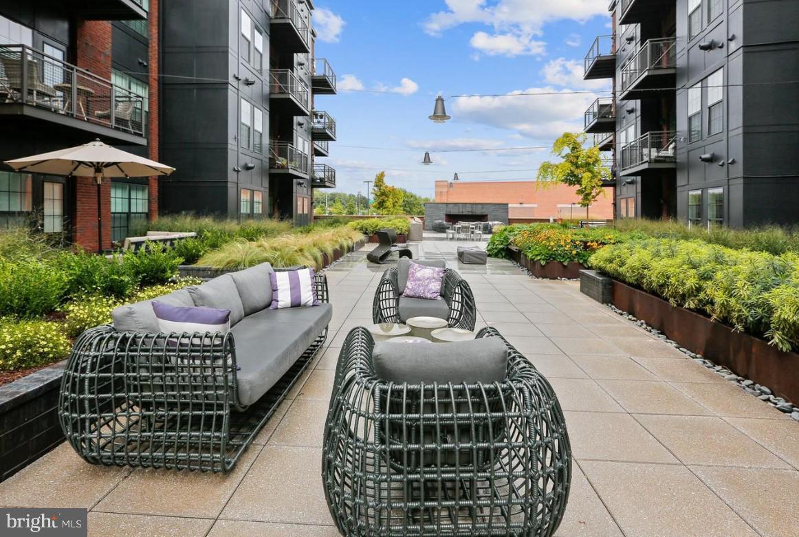 CROWN - Residential