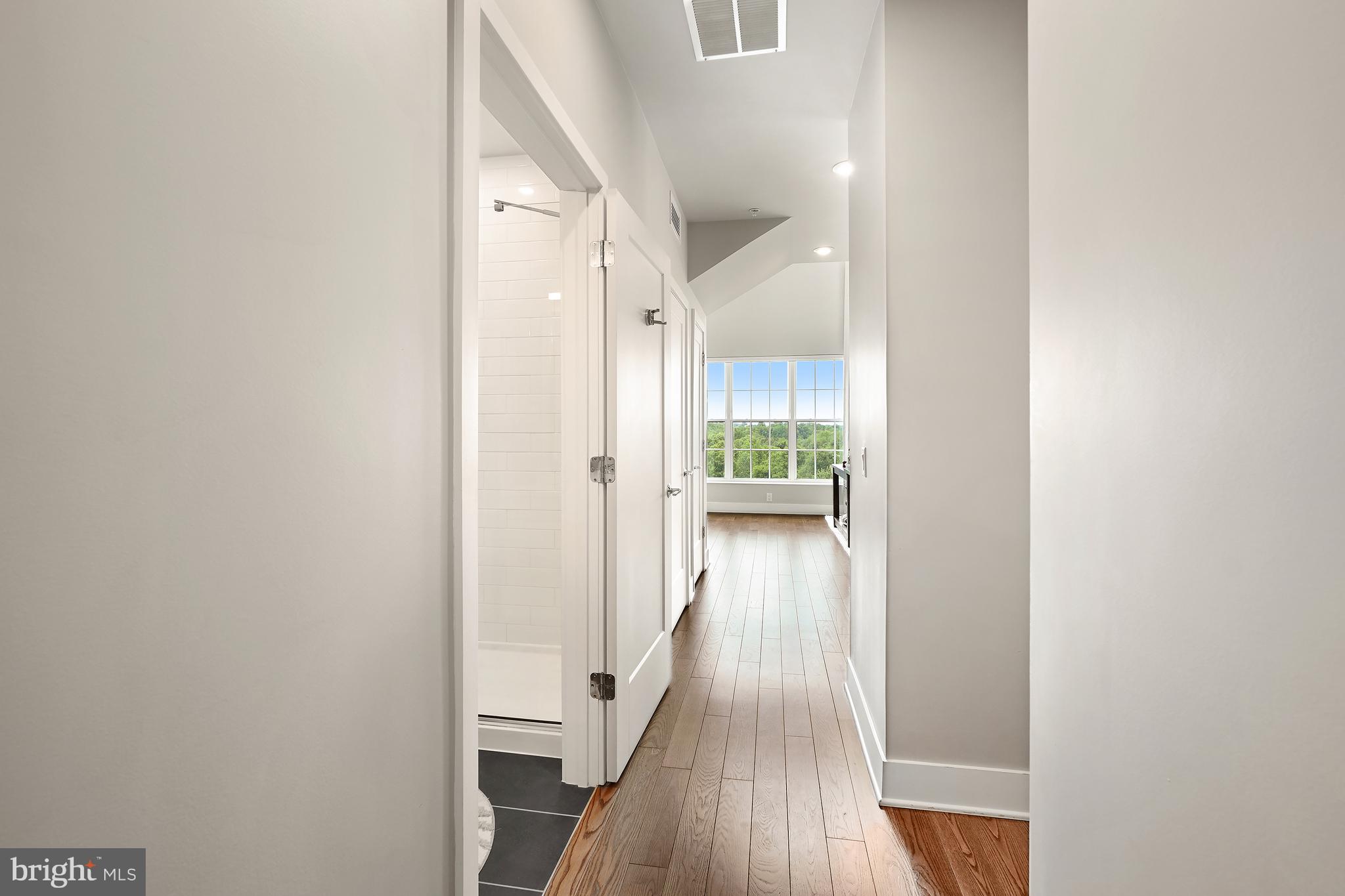 CROWN - Residential