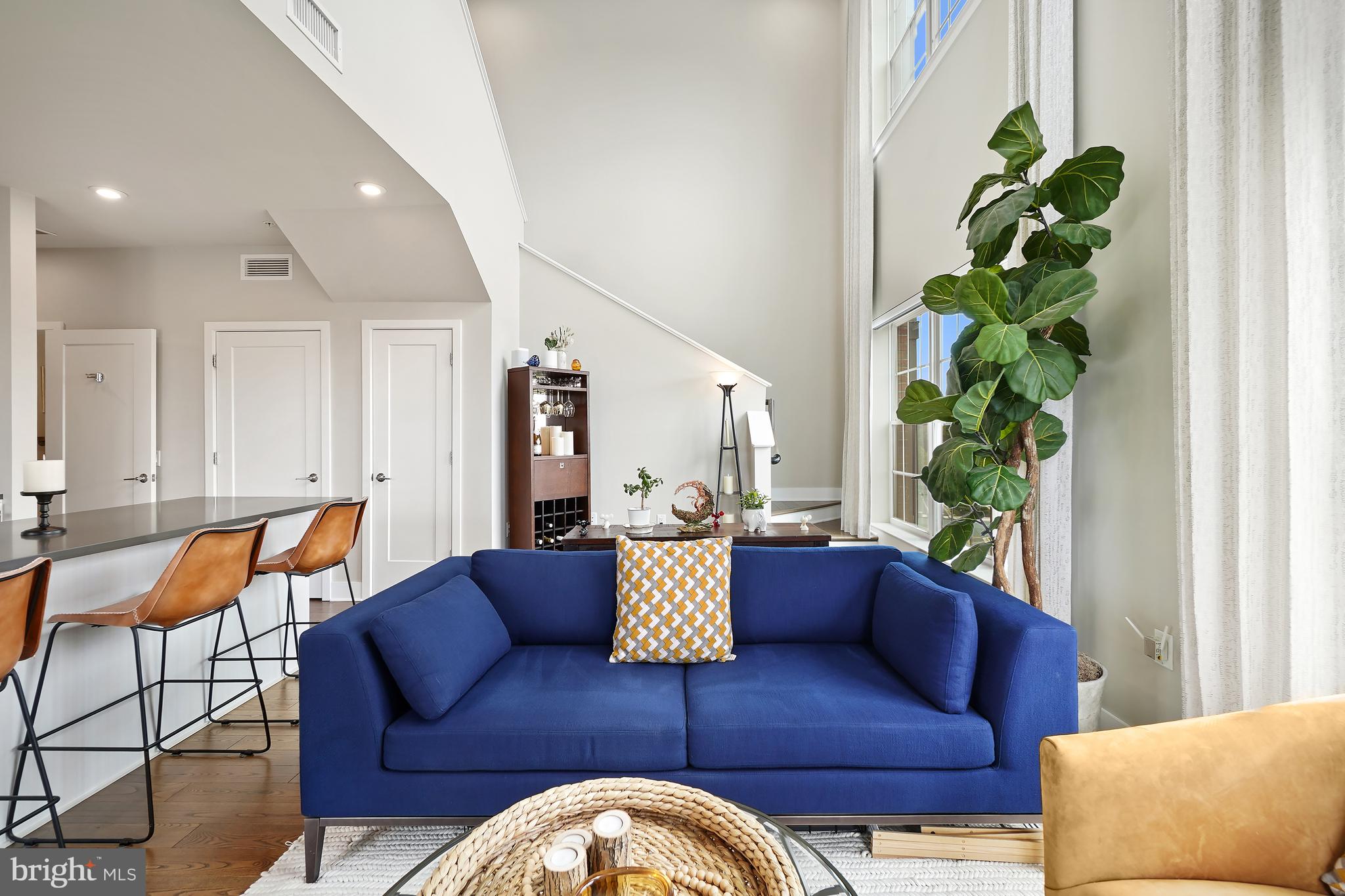CROWN - Residential