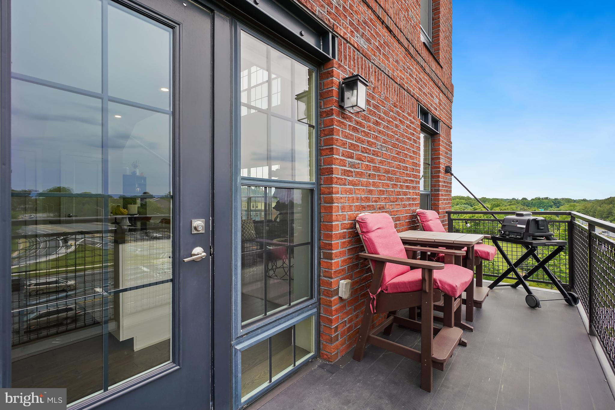 CROWN - Residential