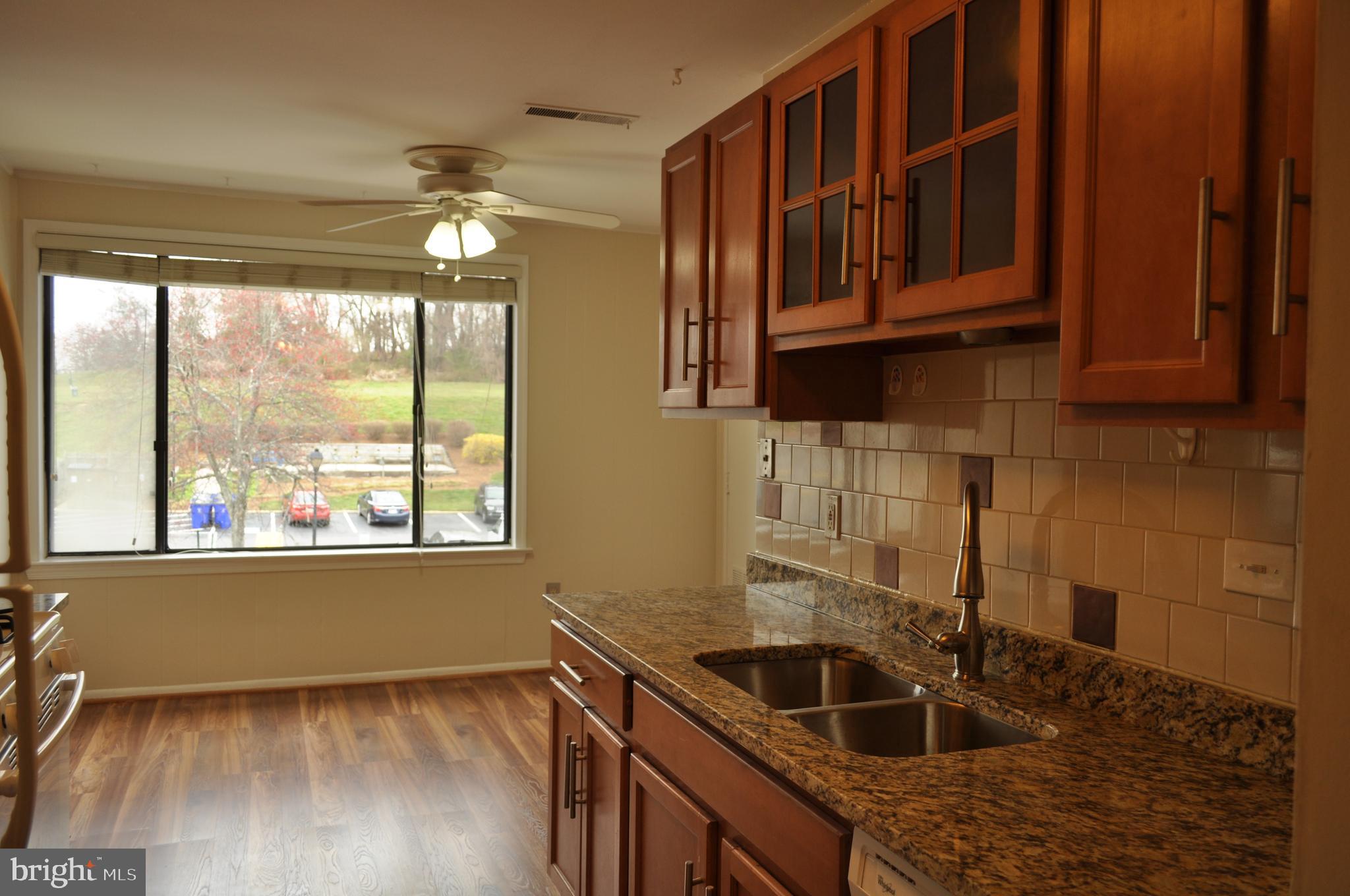 LONG REACH - Residential Lease