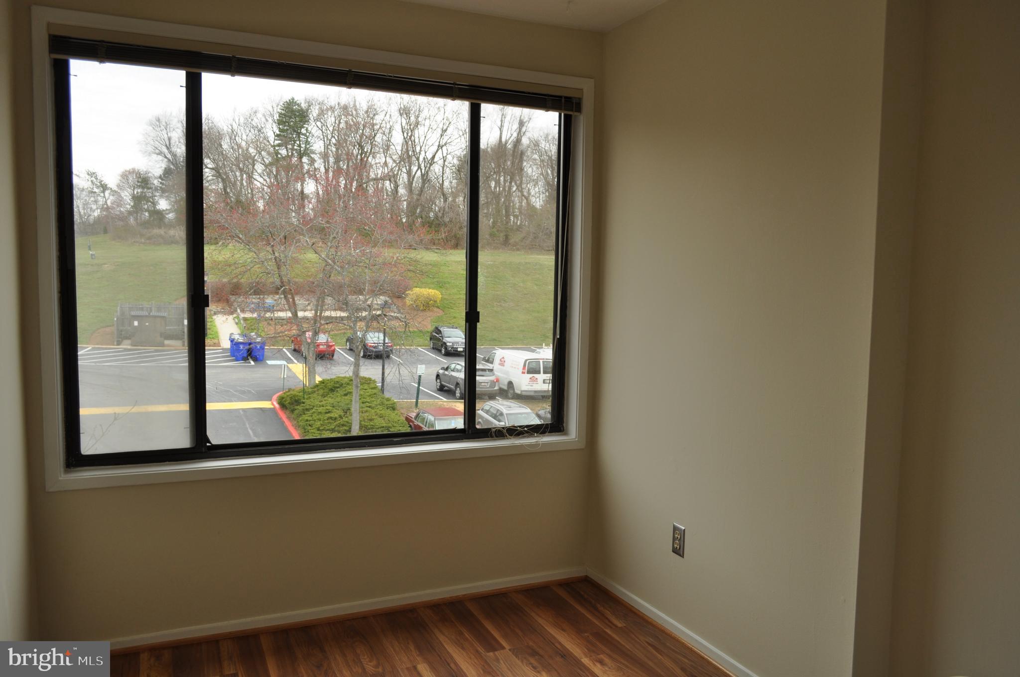 LONG REACH - Residential Lease