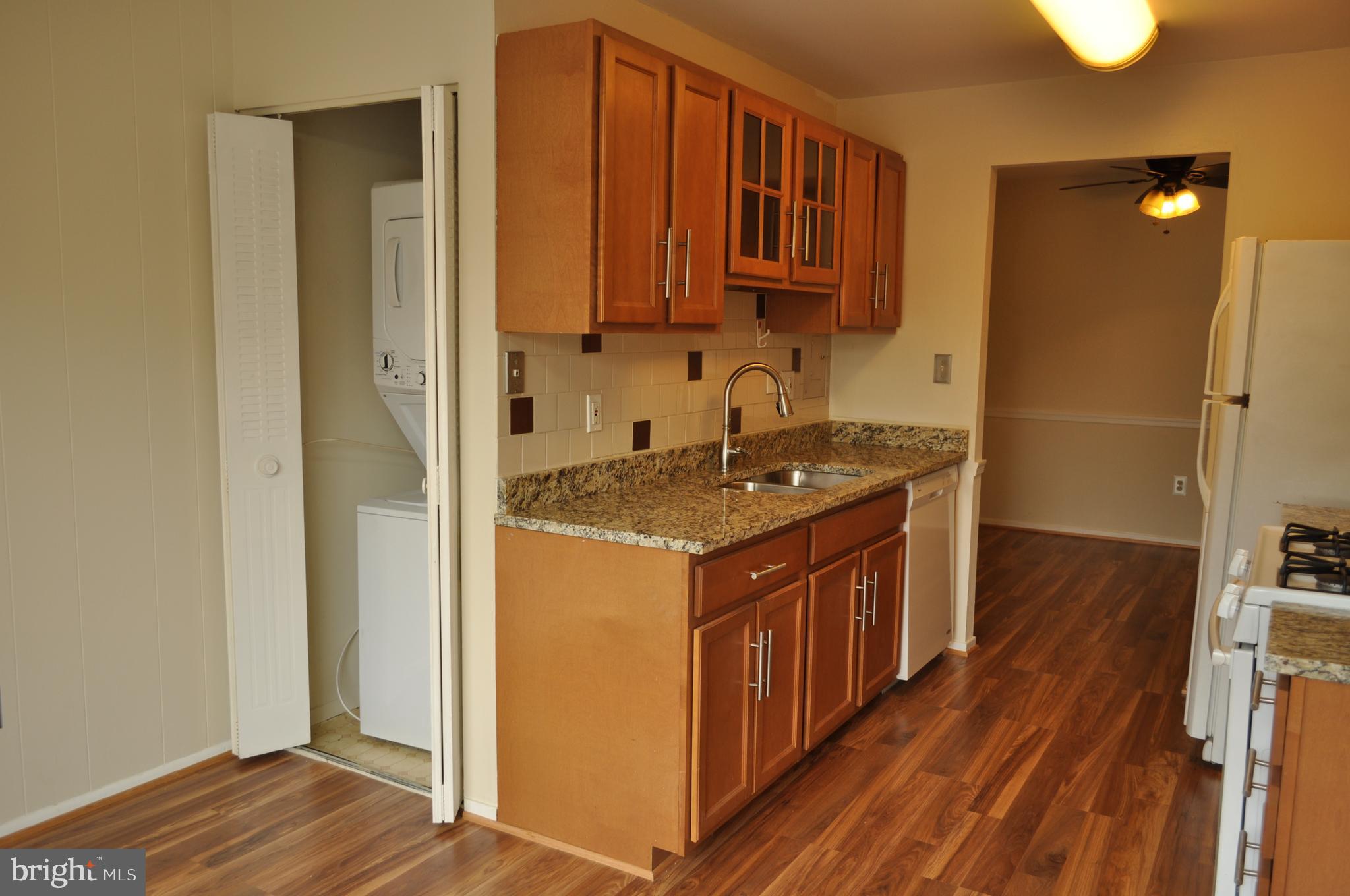 LONG REACH - Residential Lease