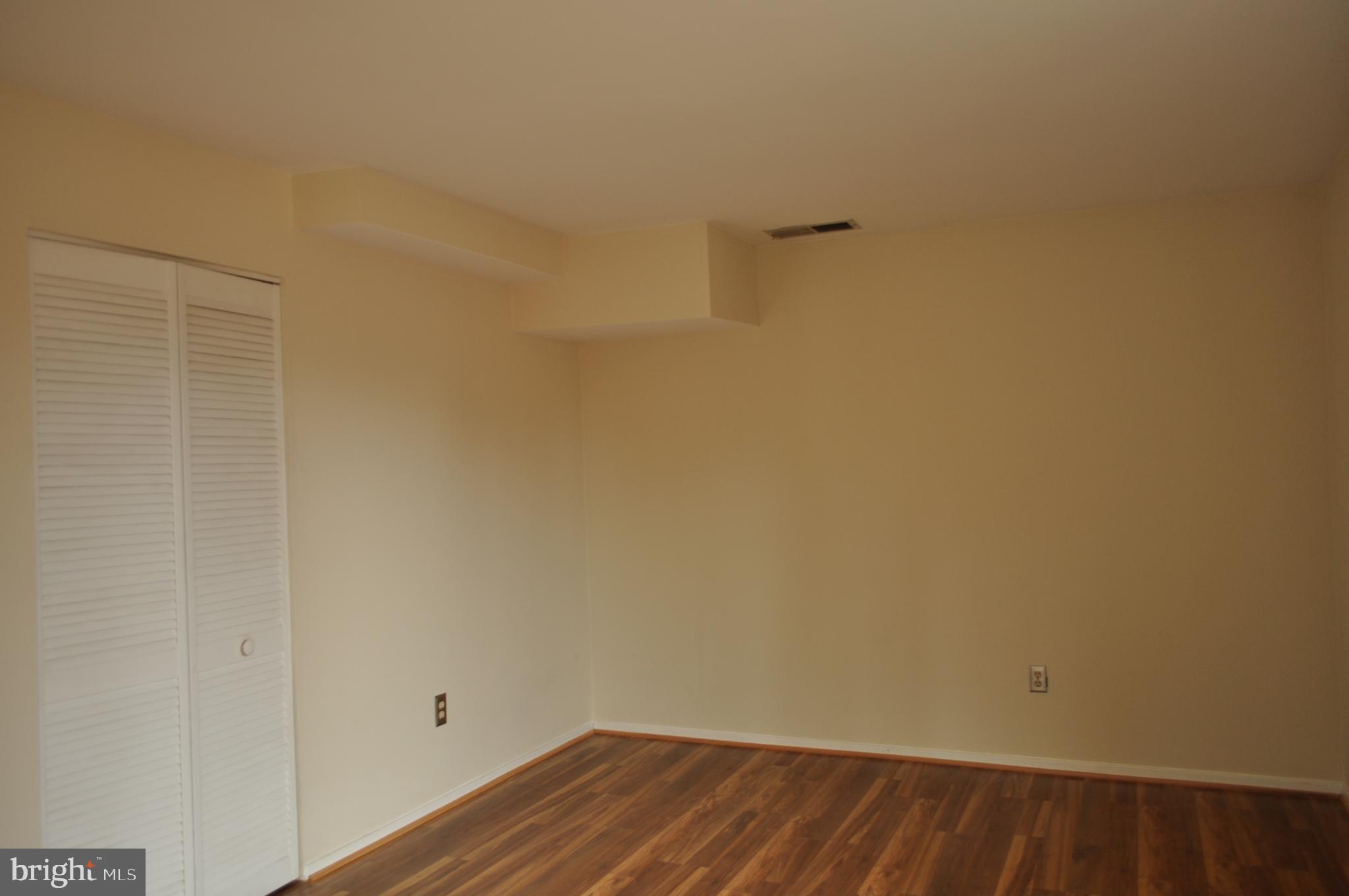 LONG REACH - Residential Lease