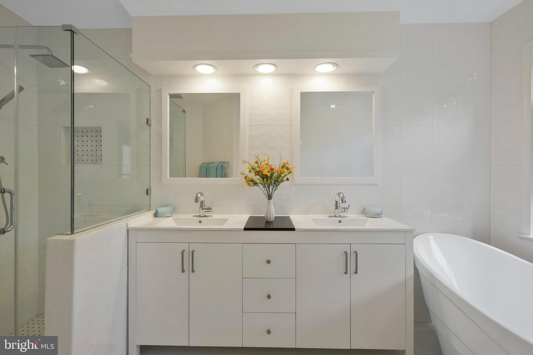 QUAKER VILLAGE - Residential