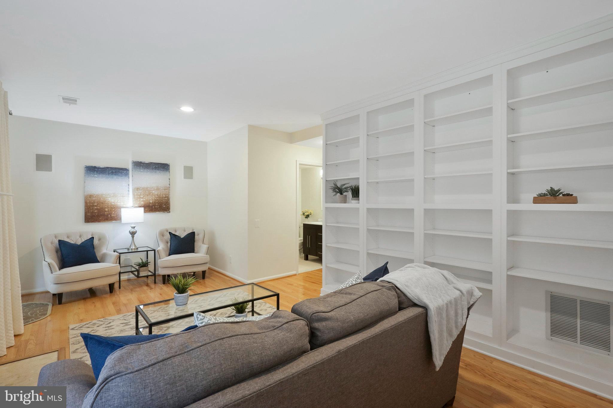 QUAKER VILLAGE - Residential