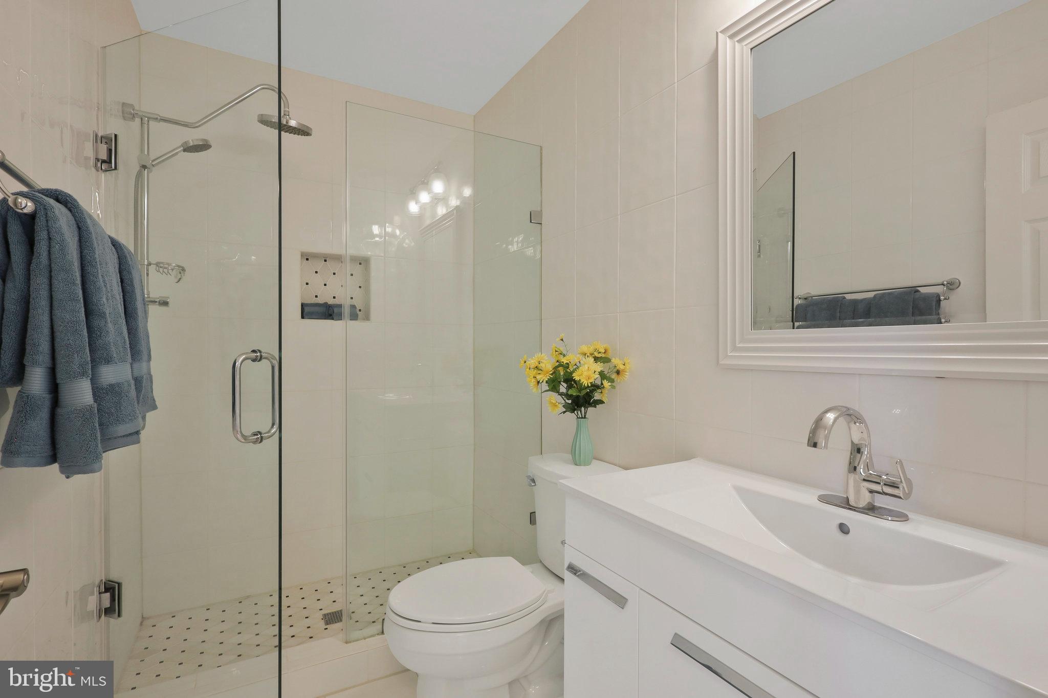 QUAKER VILLAGE - Residential