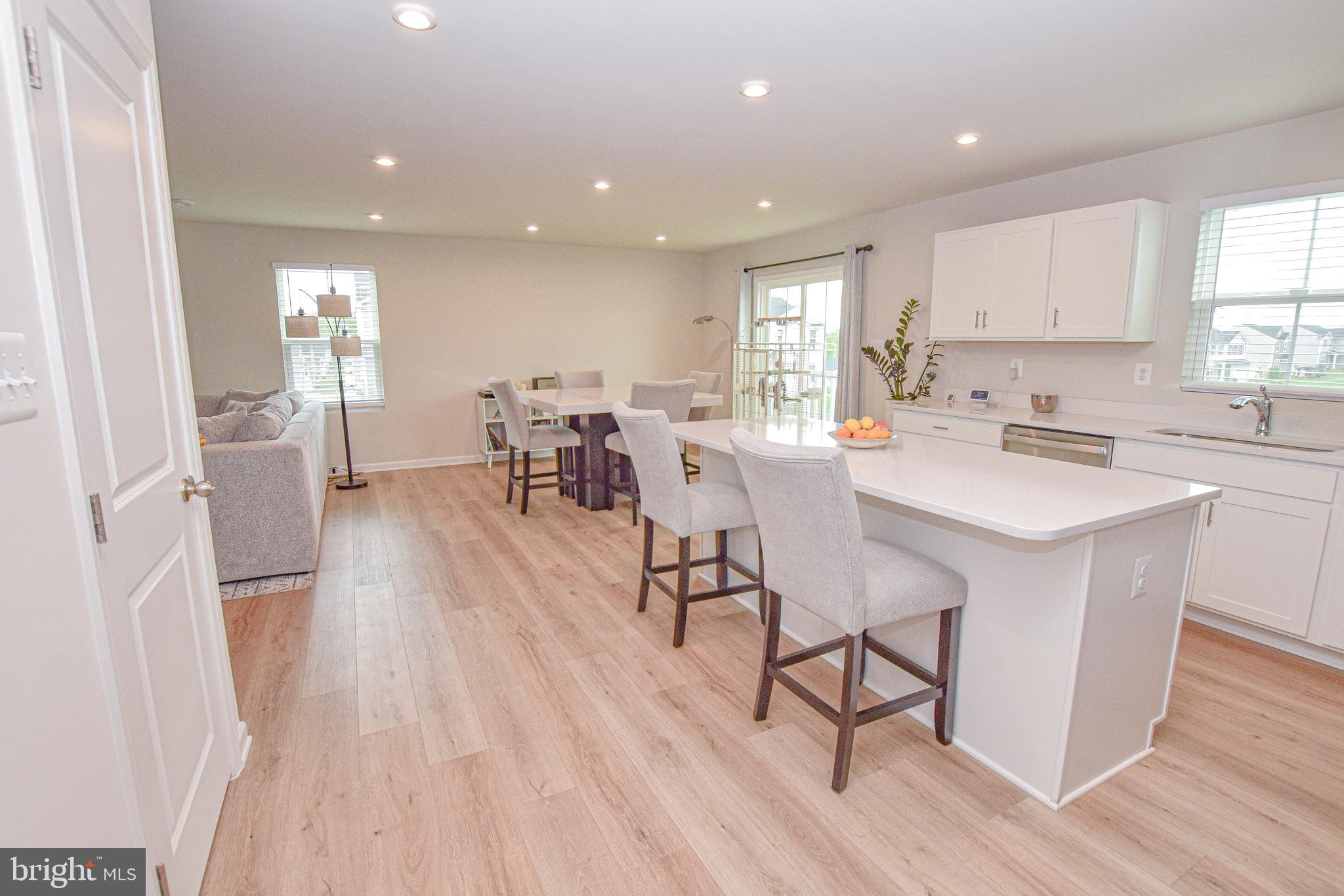 CARDINAL POINTE - Residential