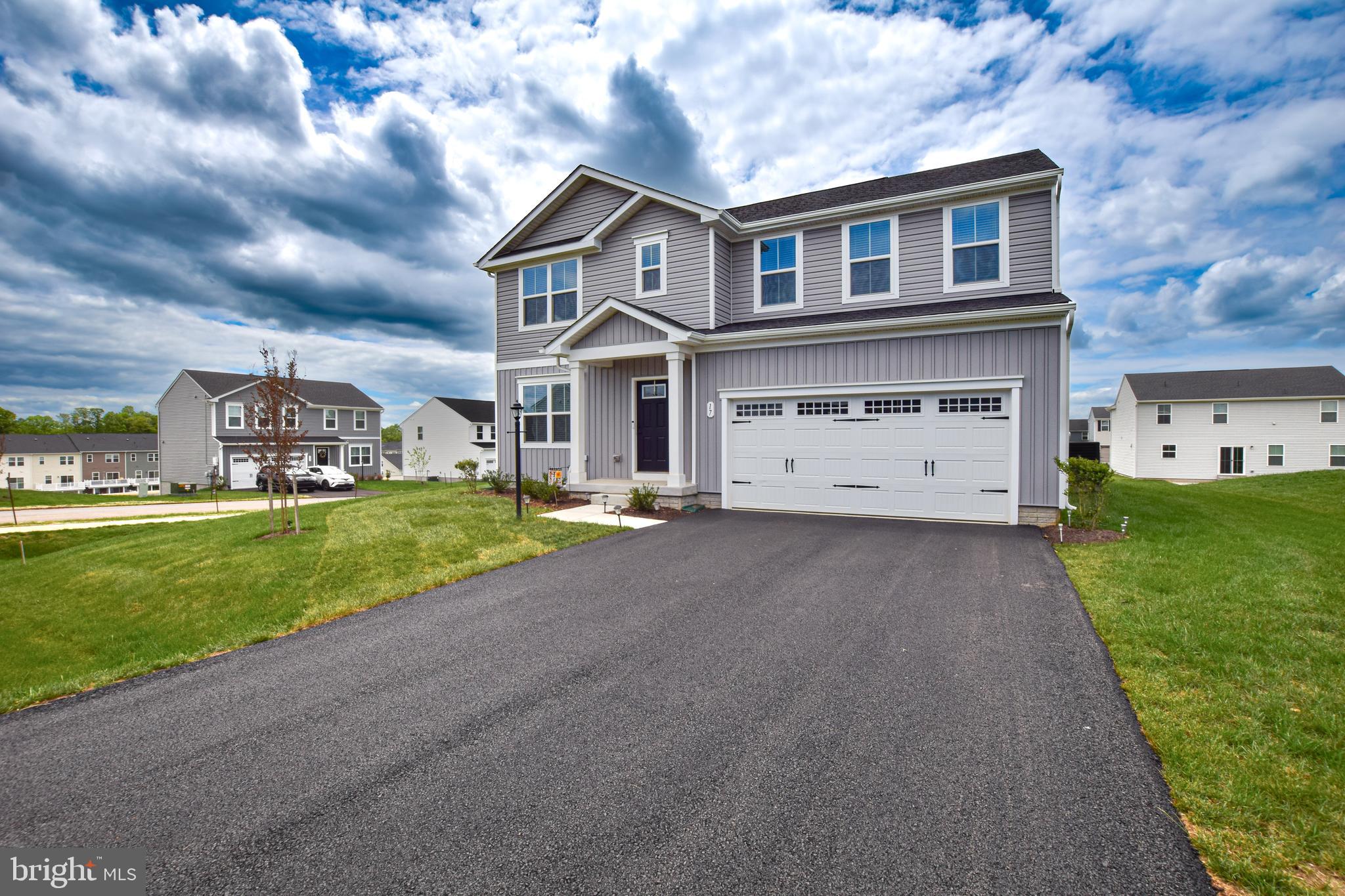 CARDINAL POINTE - Residential