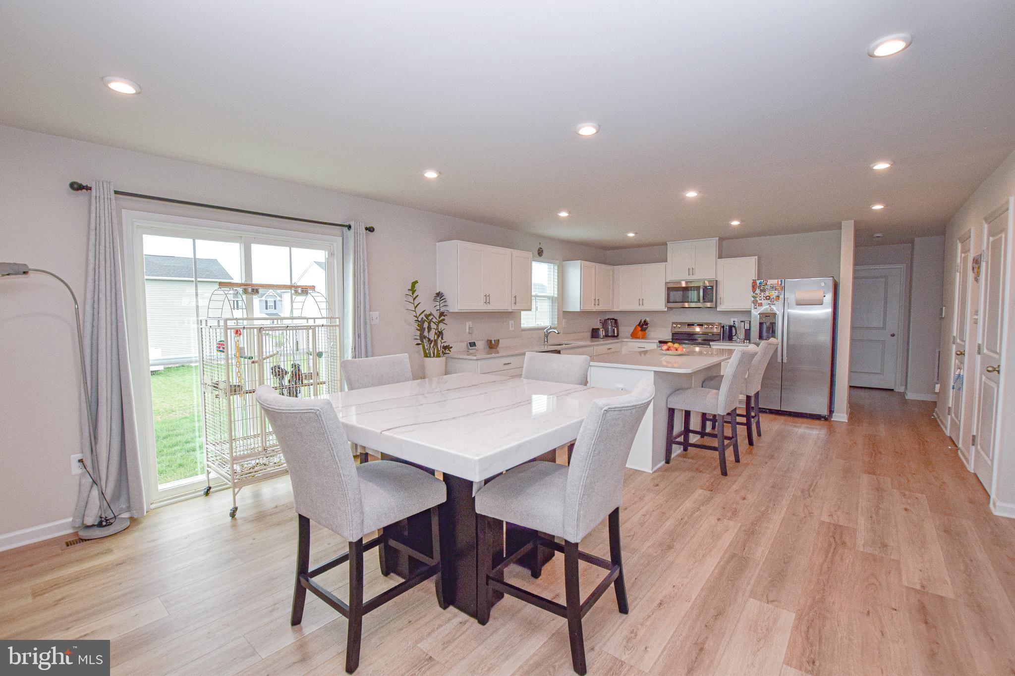 CARDINAL POINTE - Residential