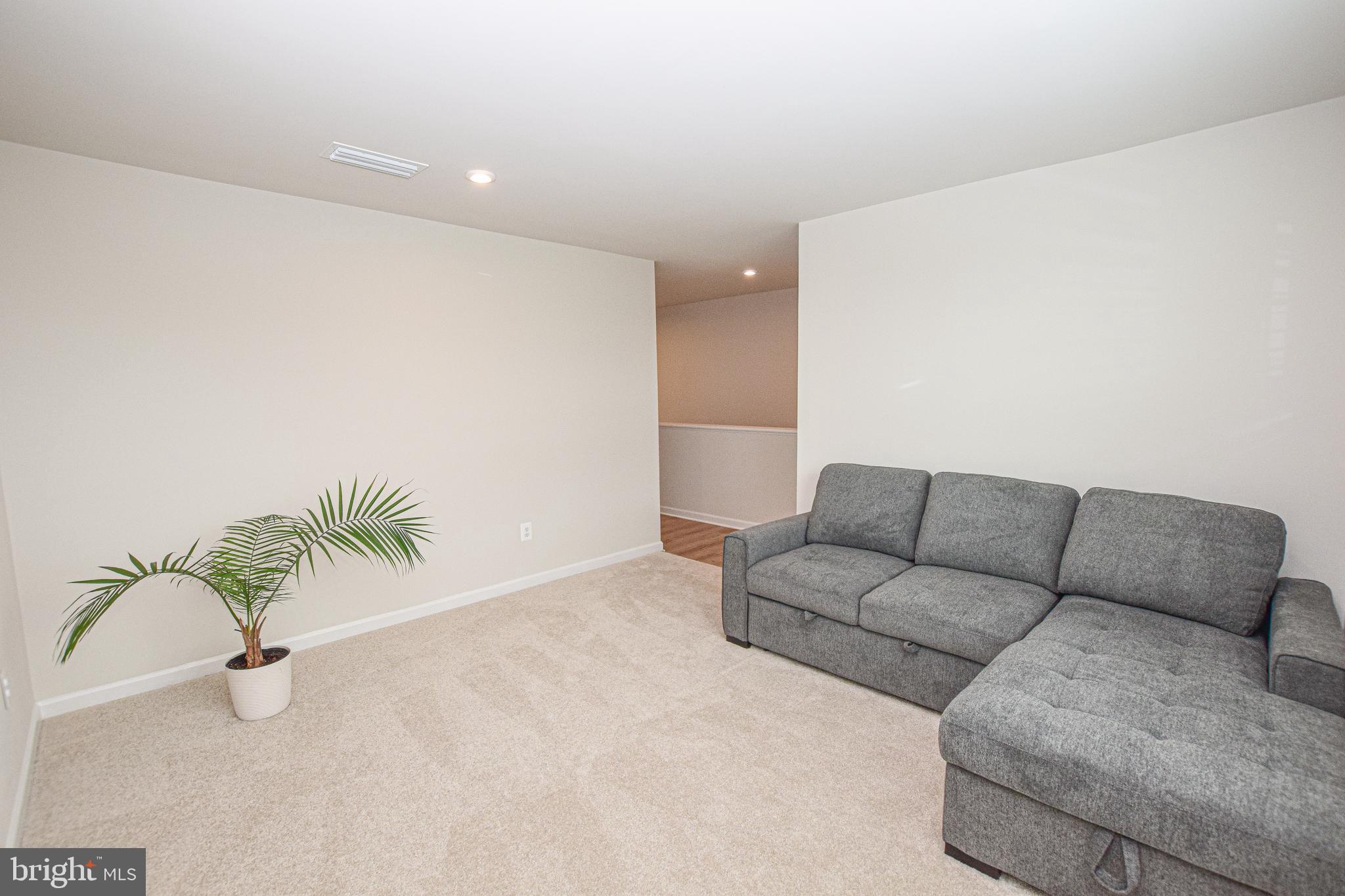 CARDINAL POINTE - Residential