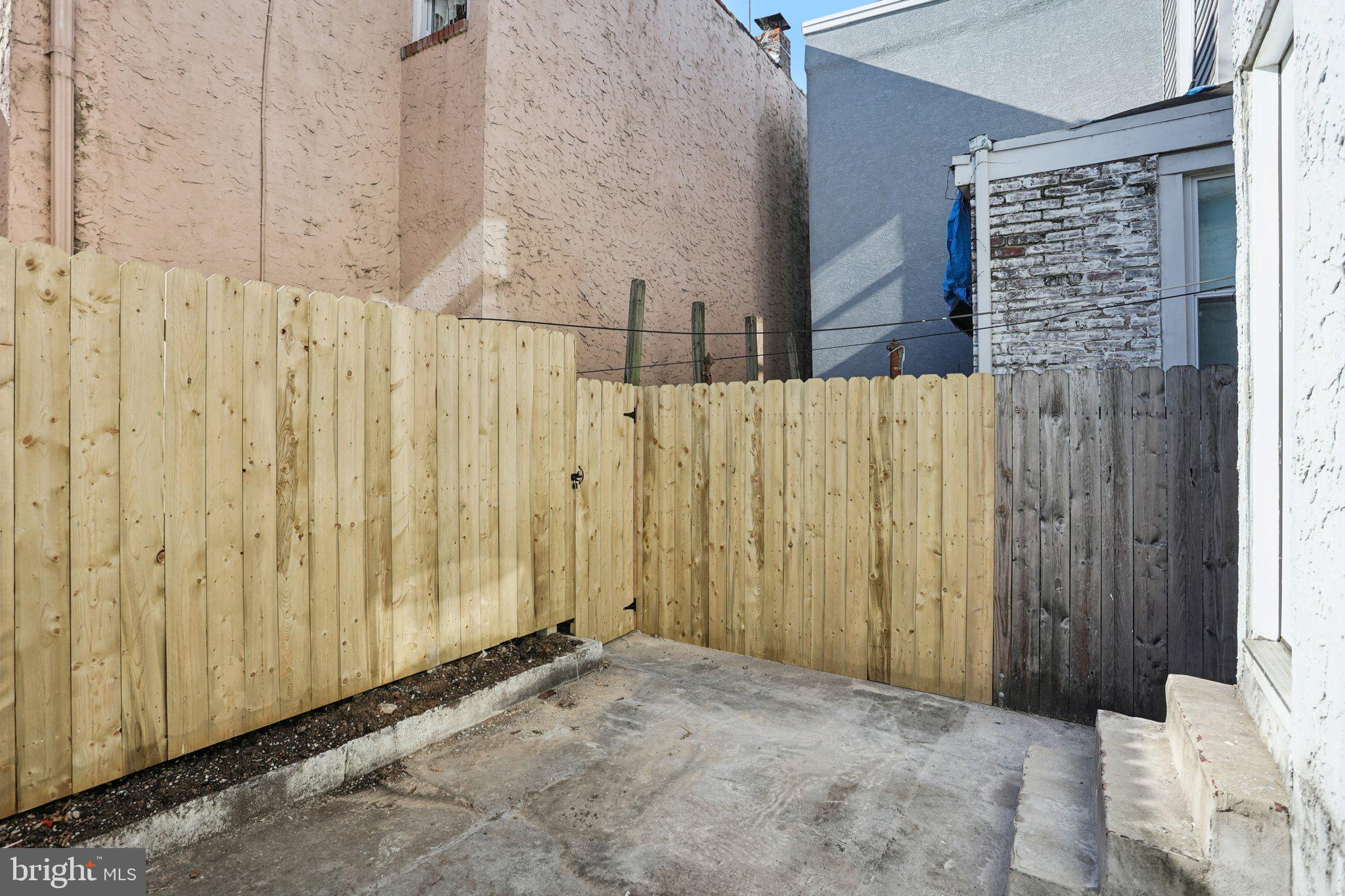 POINT BREEZE - Residential