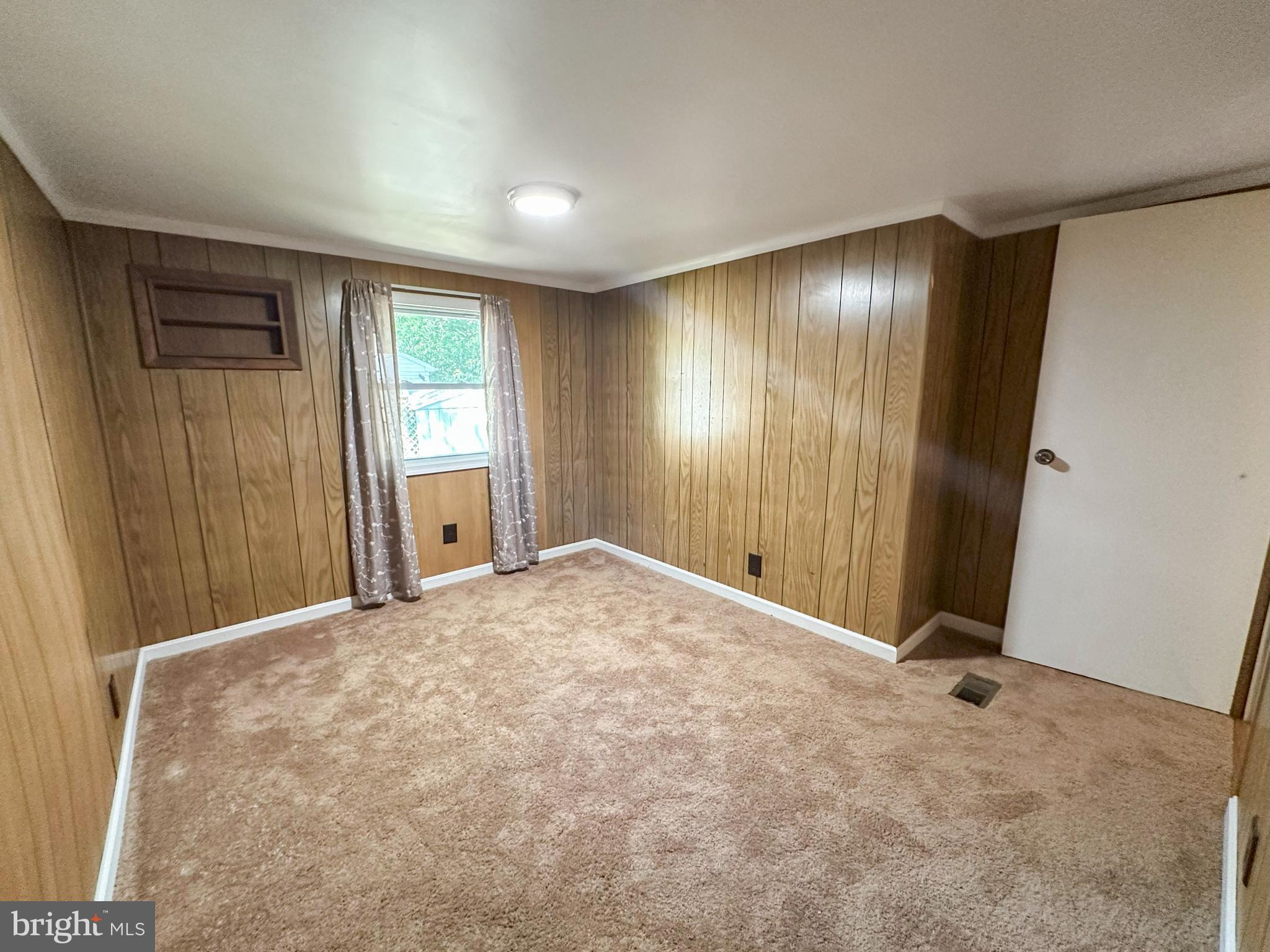 WHISPERING PINE MHP - Residential