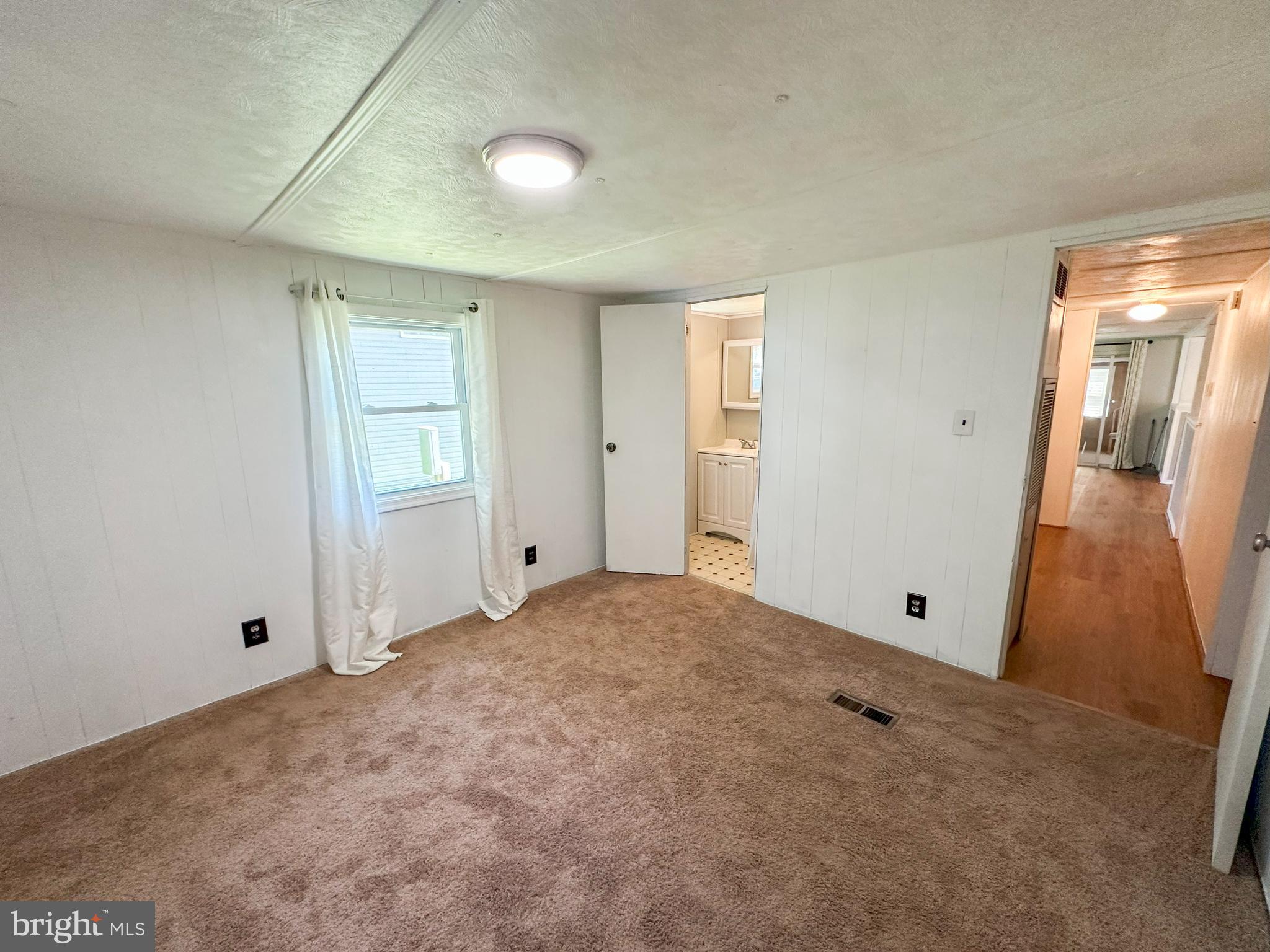 WHISPERING PINE MHP - Residential