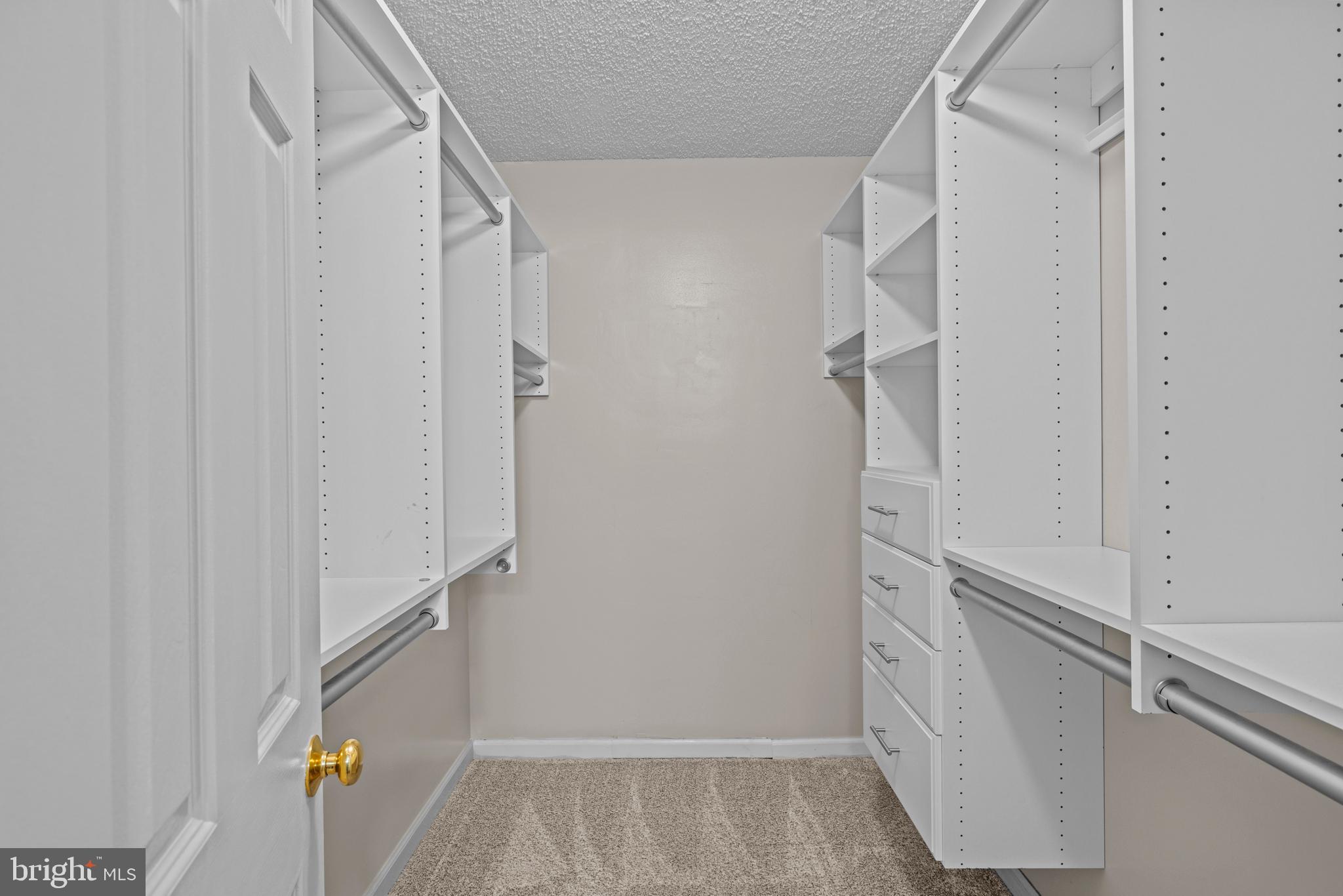 LAKE MONTICELLO - Residential