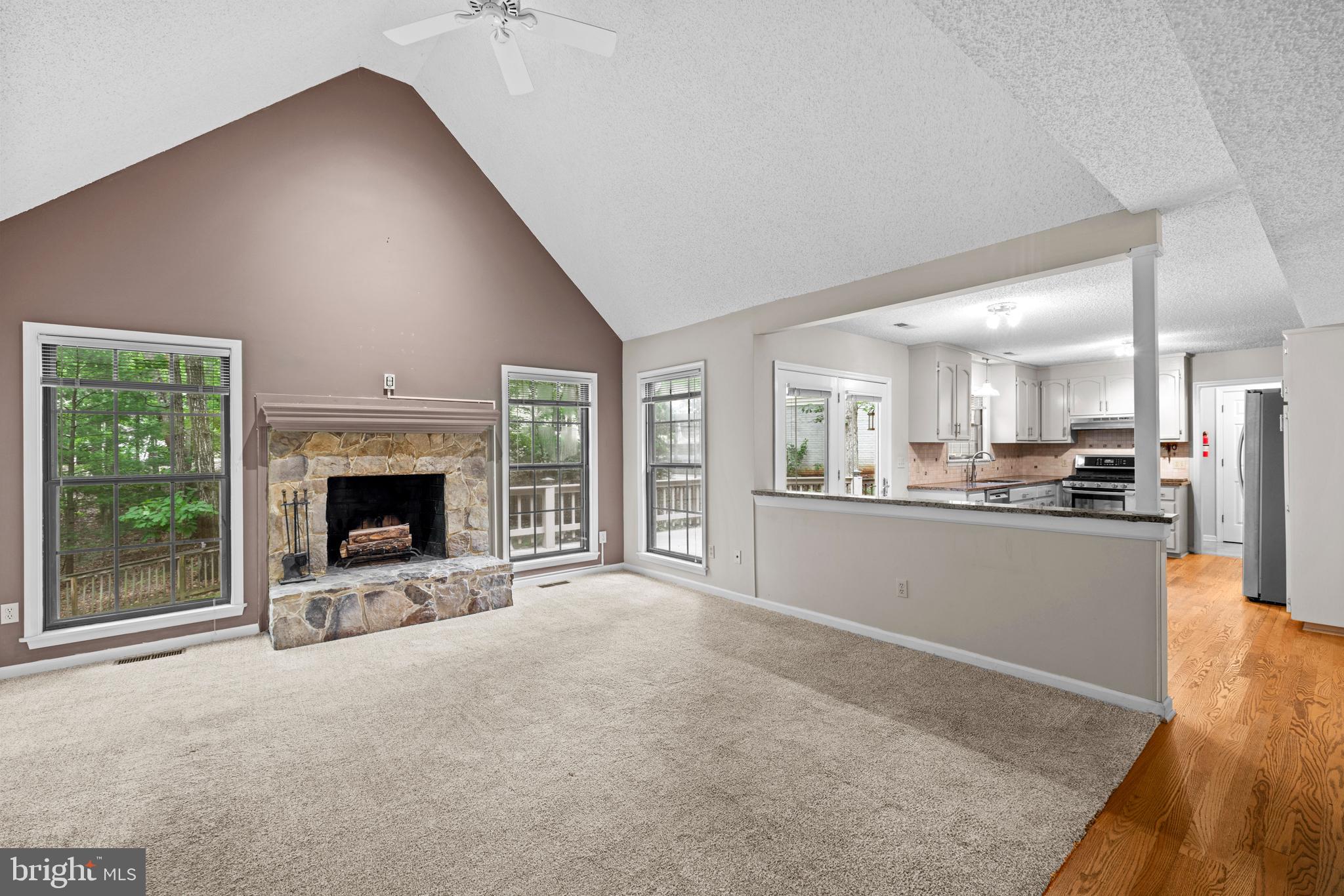 LAKE MONTICELLO - Residential