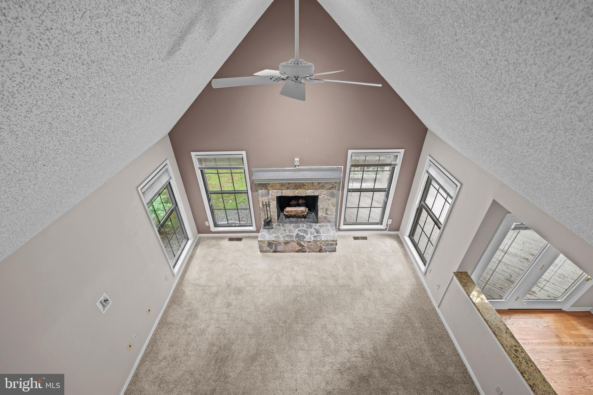 LAKE MONTICELLO - Residential