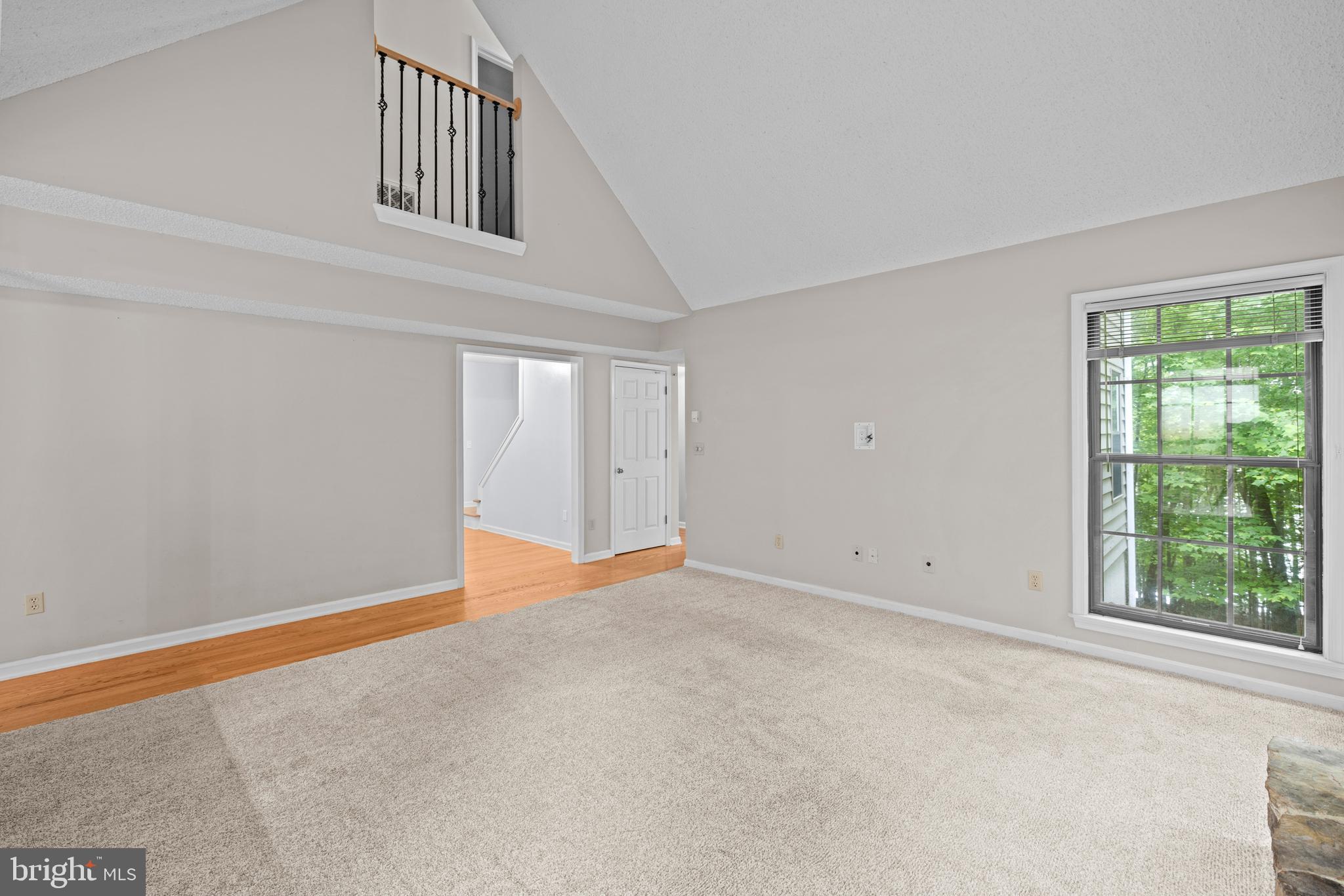 LAKE MONTICELLO - Residential