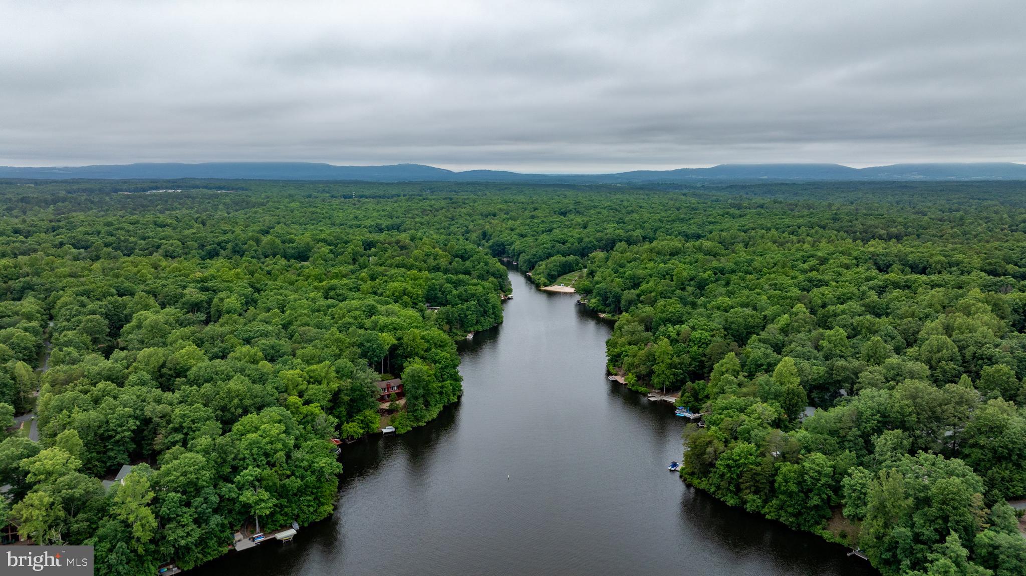 LAKE MONTICELLO - Residential