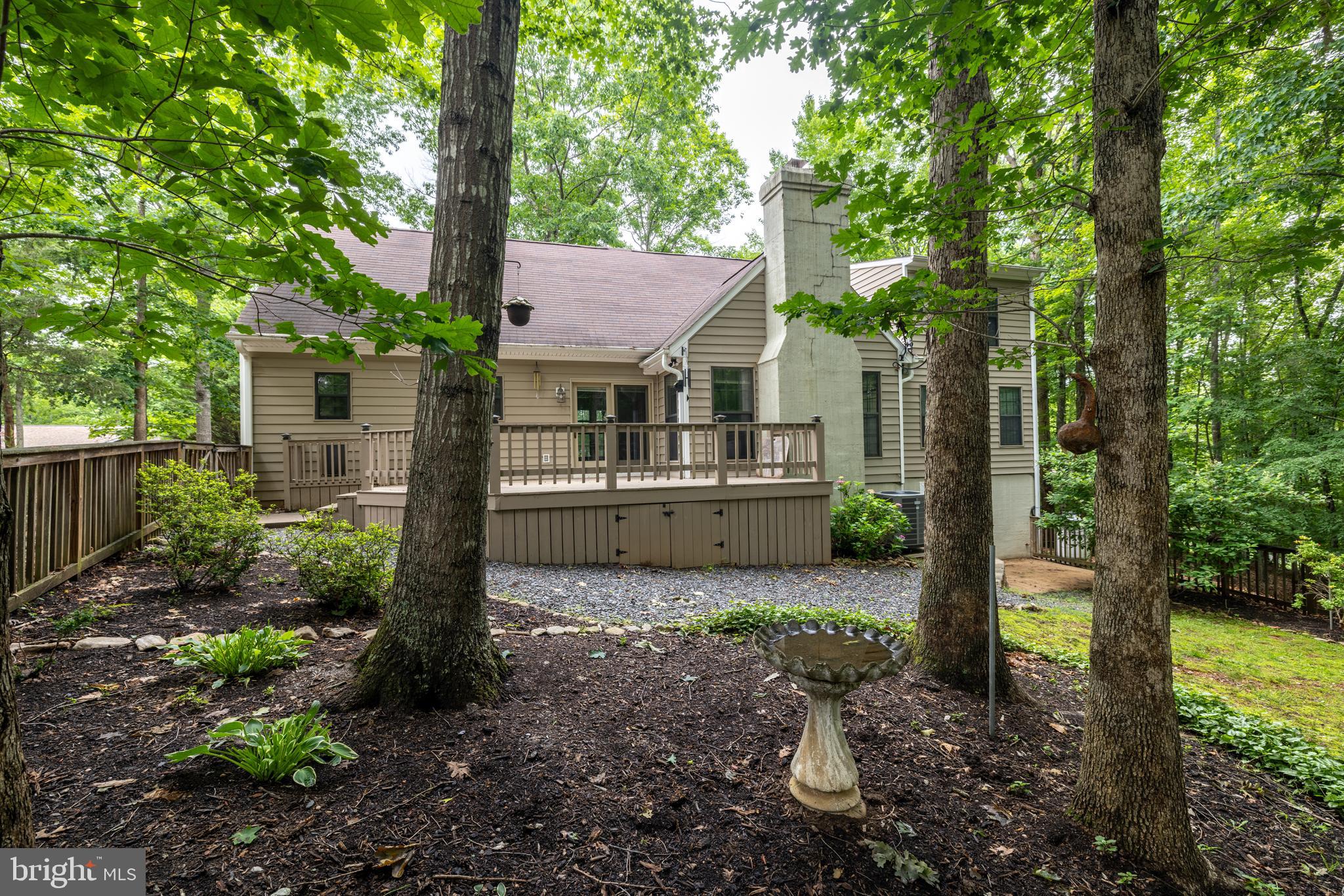 LAKE MONTICELLO - Residential