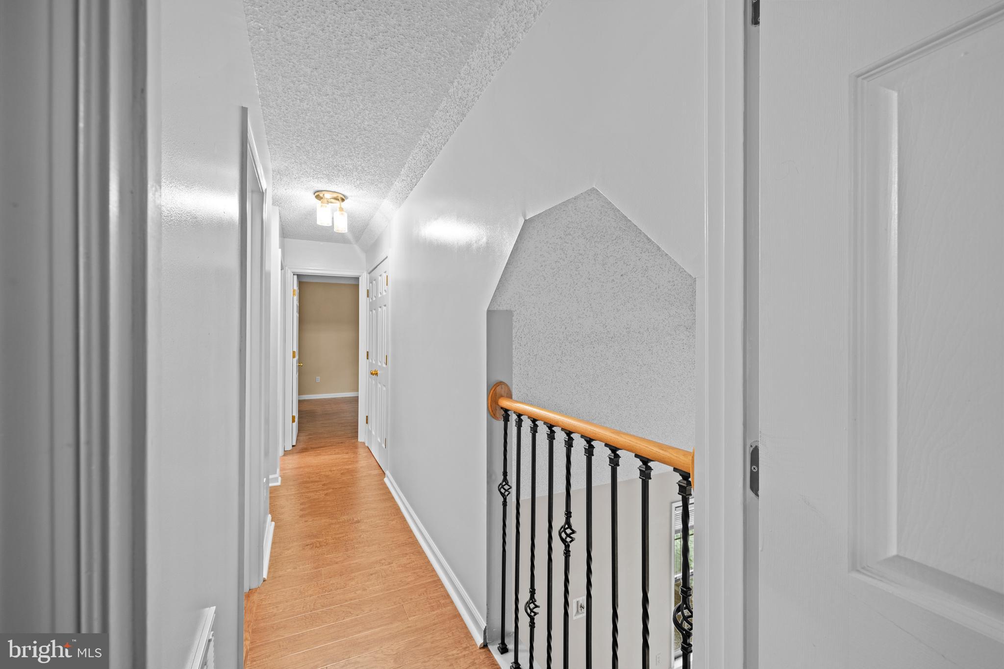 LAKE MONTICELLO - Residential