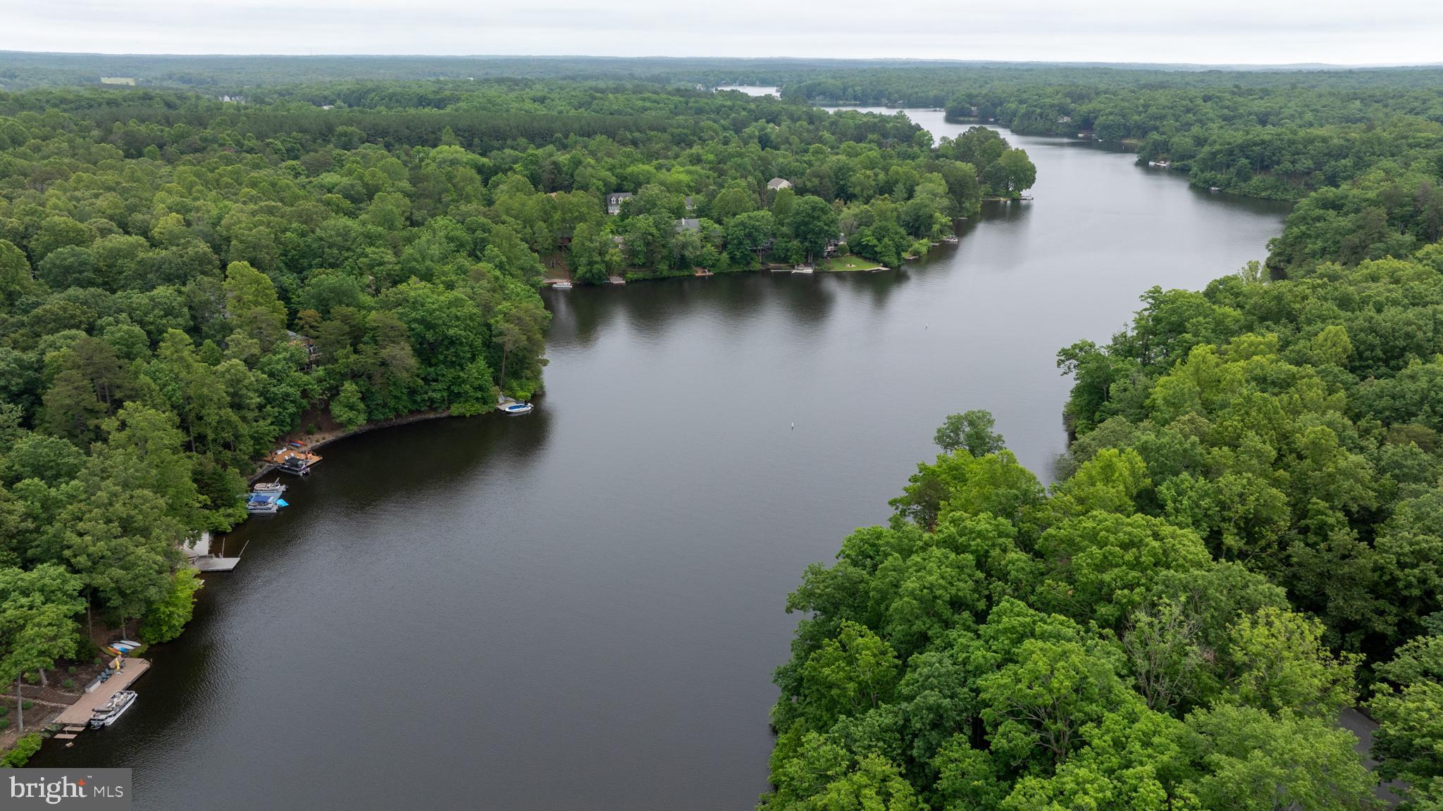 LAKE MONTICELLO - Residential
