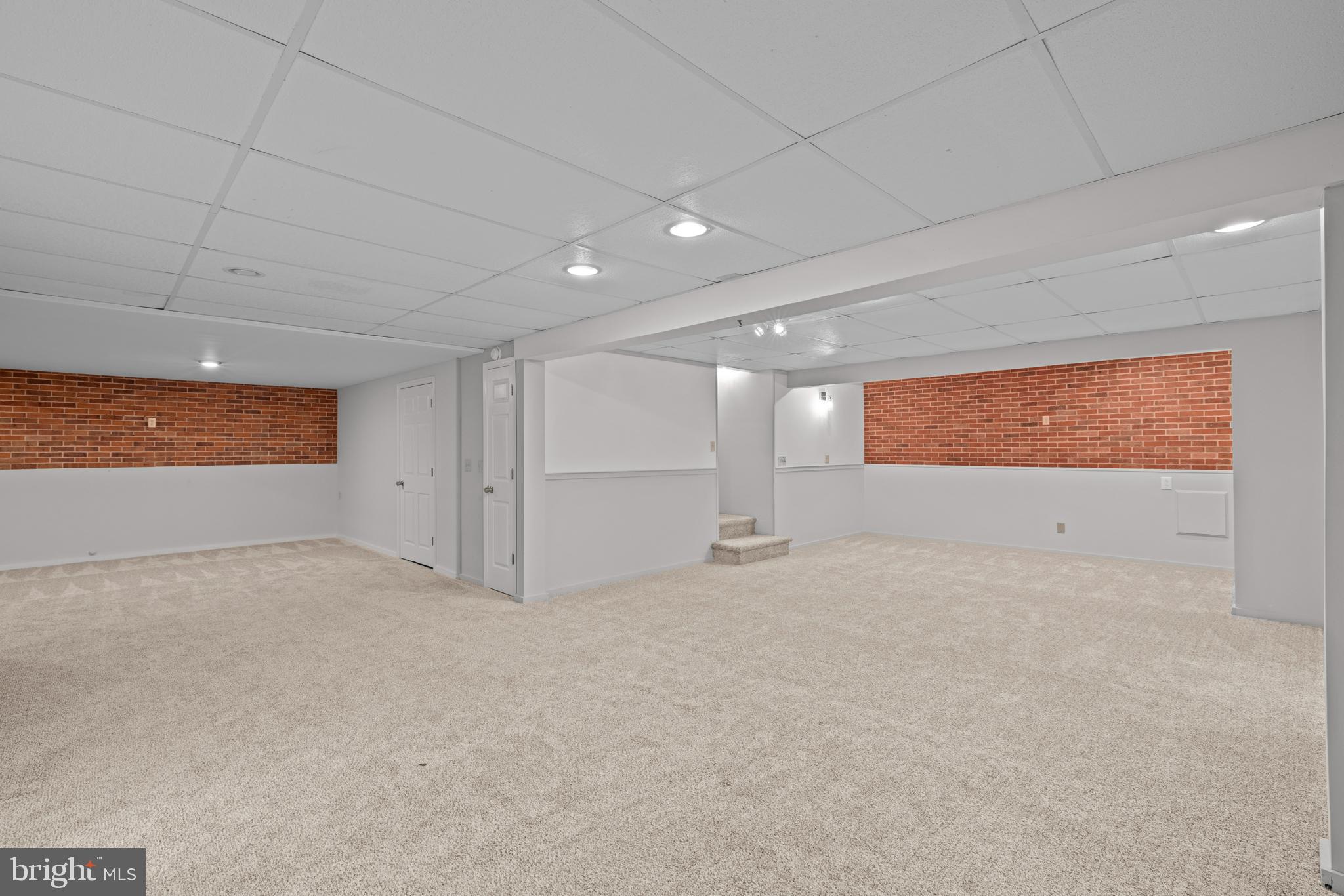 LAKE MONTICELLO - Residential