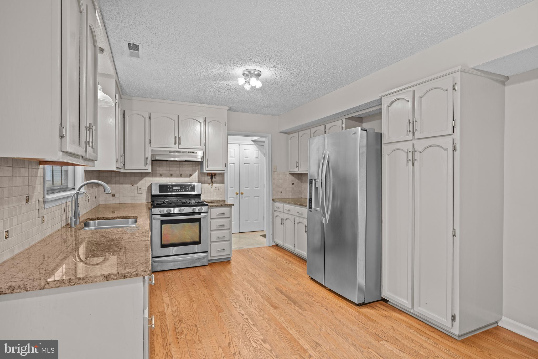 LAKE MONTICELLO - Residential