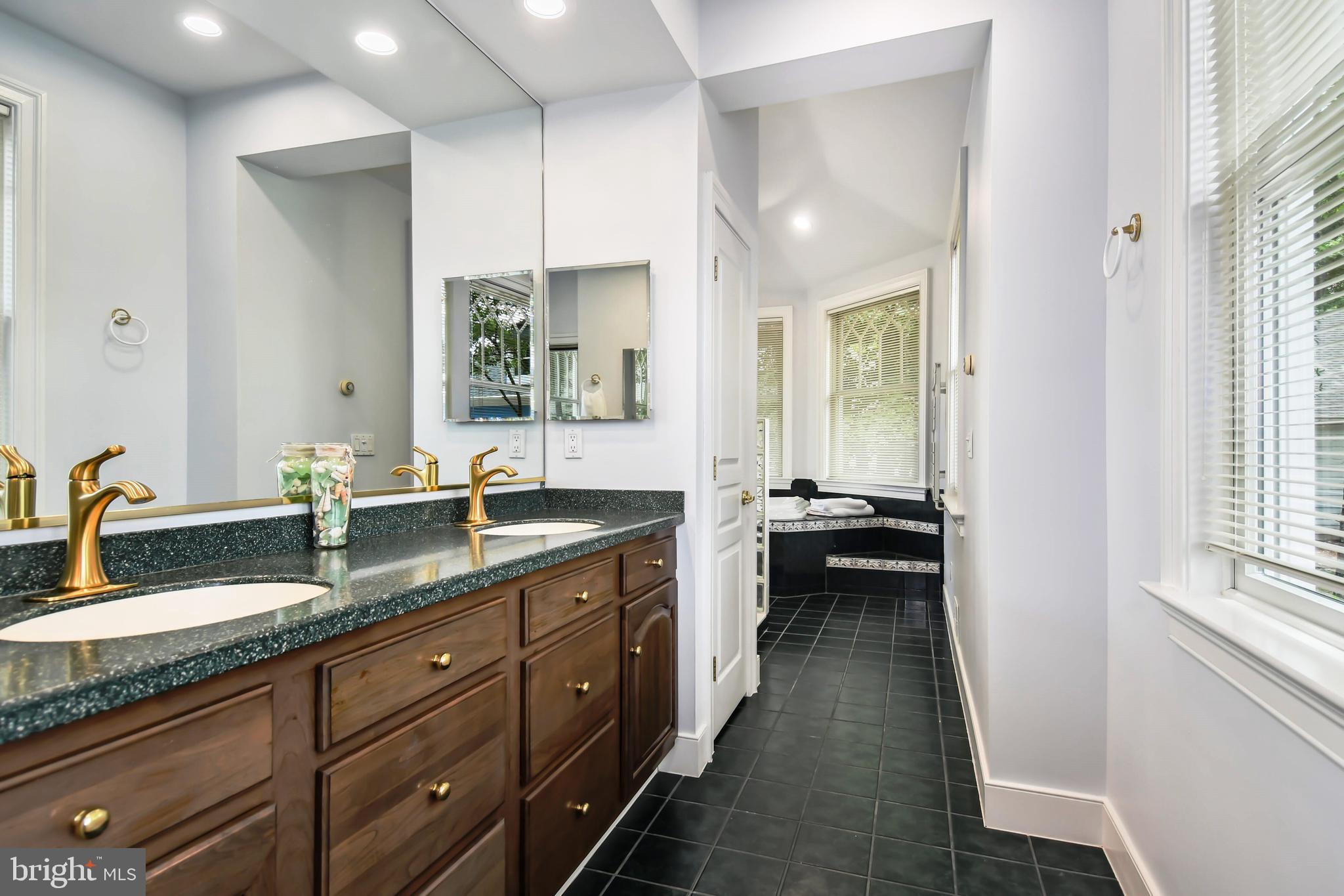 PROSPECT BAY - Residential