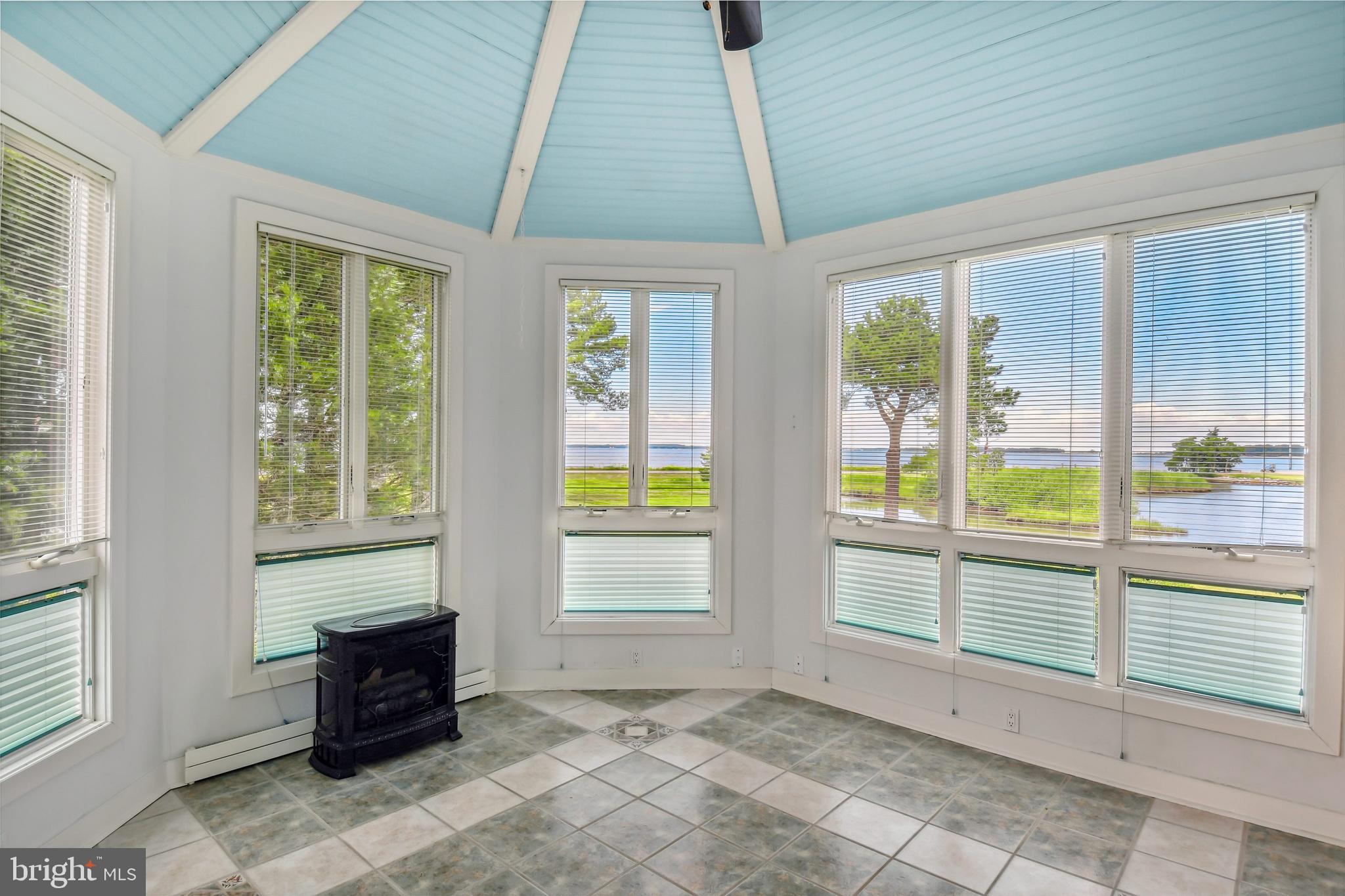 PROSPECT BAY - Residential