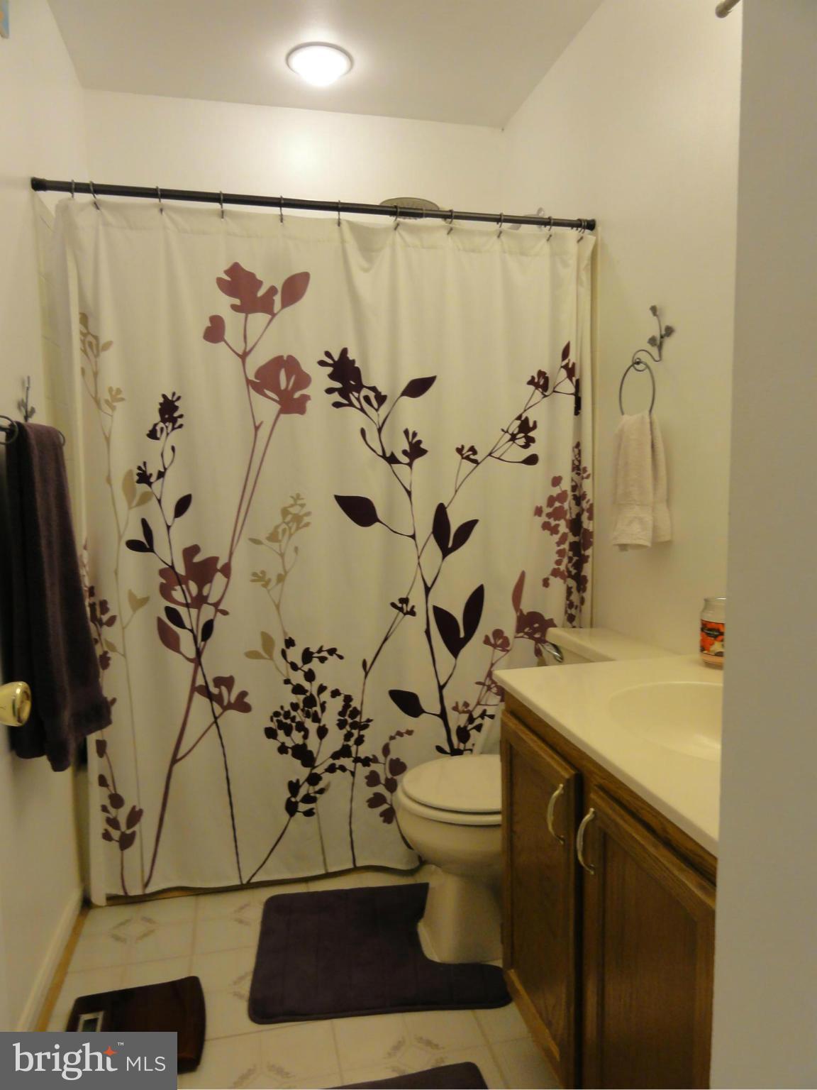 STONEY BEACH - Residential