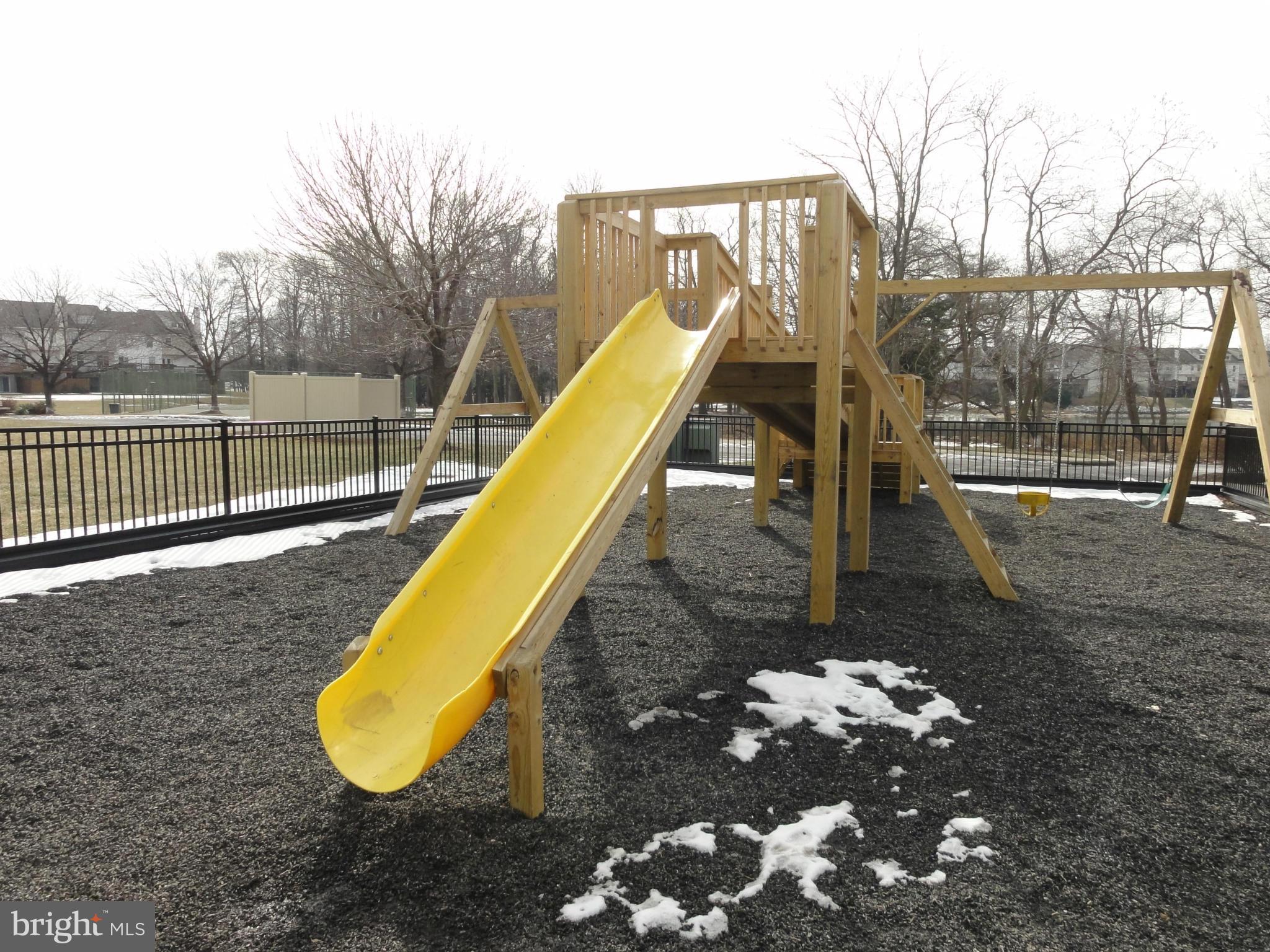 STONEY BEACH - Residential