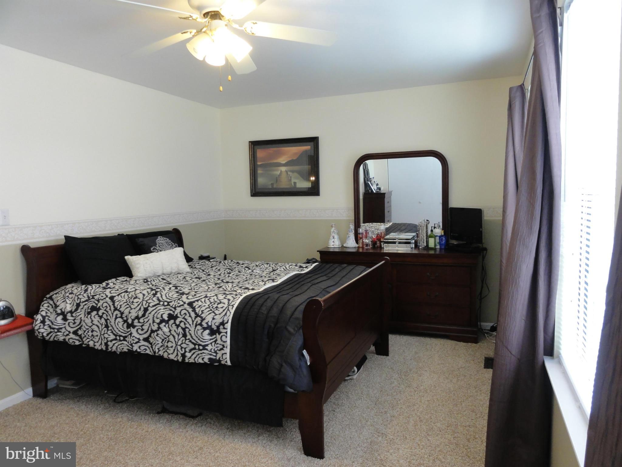 STONEY BEACH - Residential