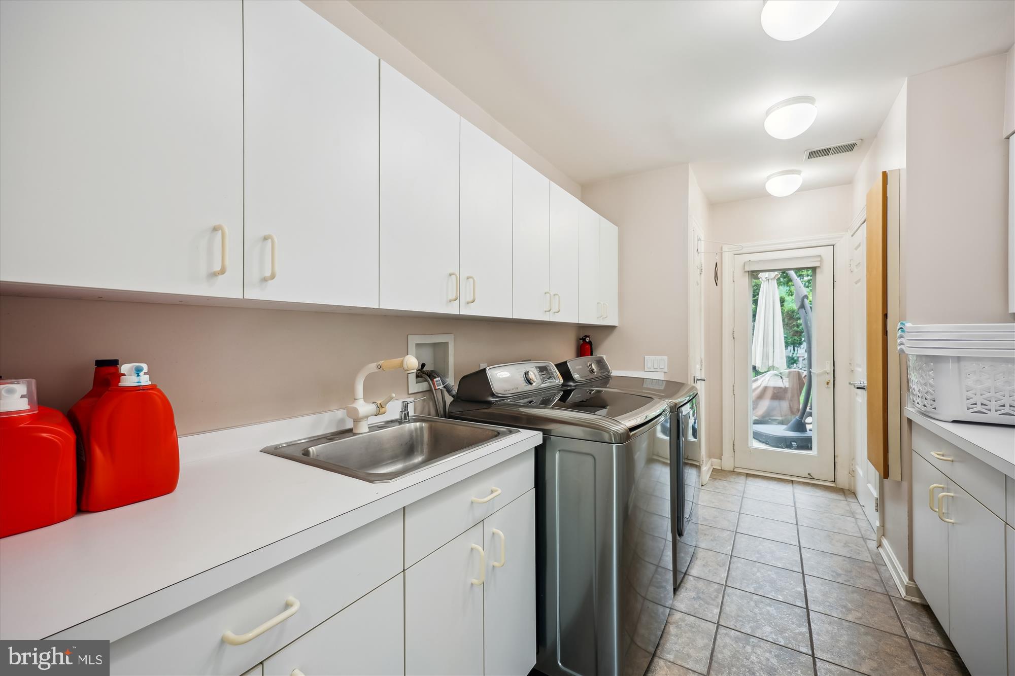 TIMBERLAWN - Residential